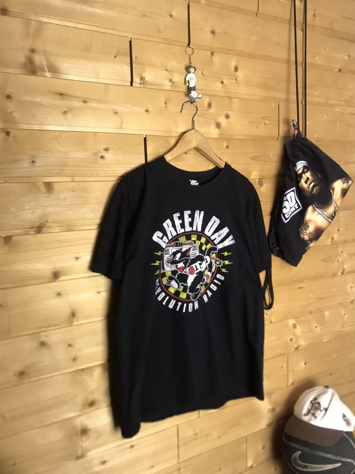 Band Tees Green Day 2017 revolution radio tour t-shirt Size US XL / EU 56 / 4 - 1 Thumbnail
