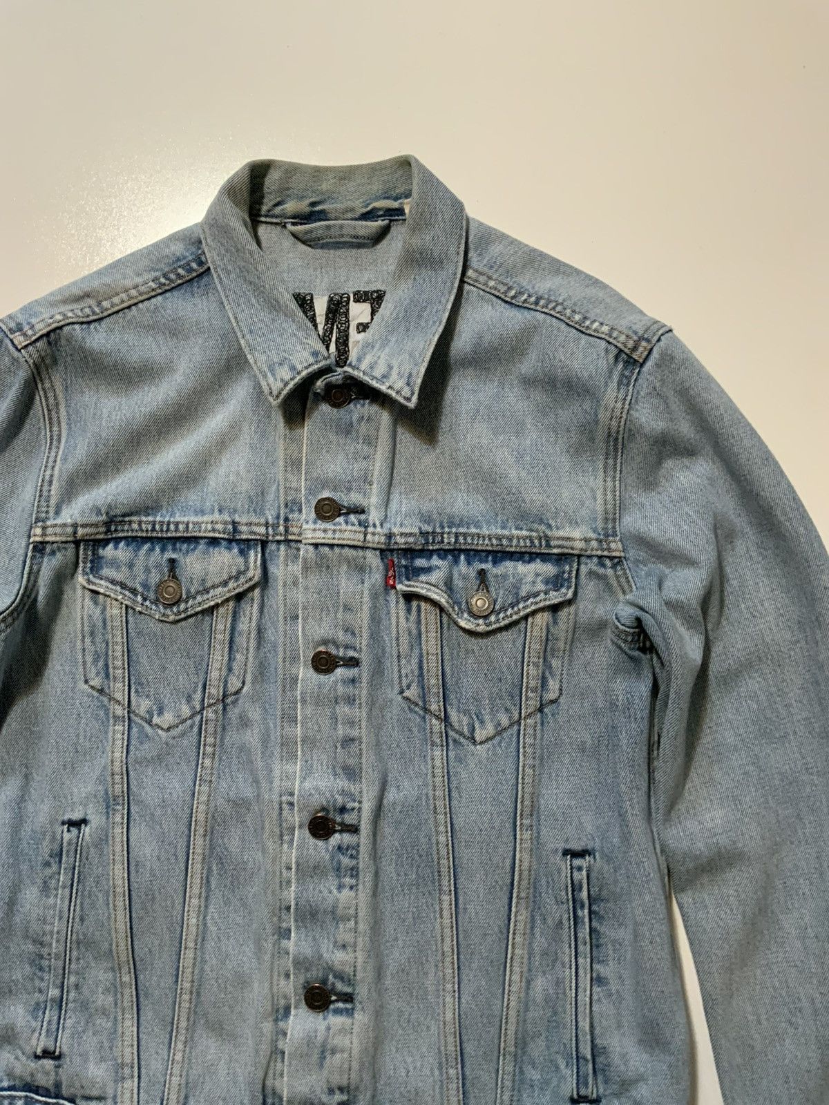 Levi's Levis Peacemaker Embroidered Denim Jean Trucker Jacket Size US M / EU 48-50 / 2 - 5 Thumbnail