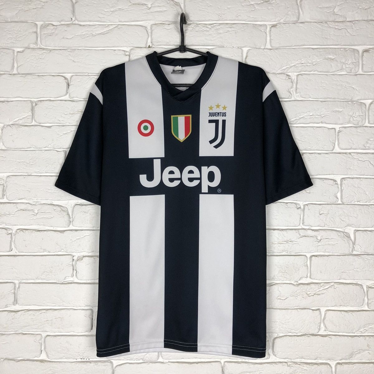 Other Ronaldo Juventus copy soccer jersey official product Size US M / EU 48-50 / 2 - 1 Thumbnail