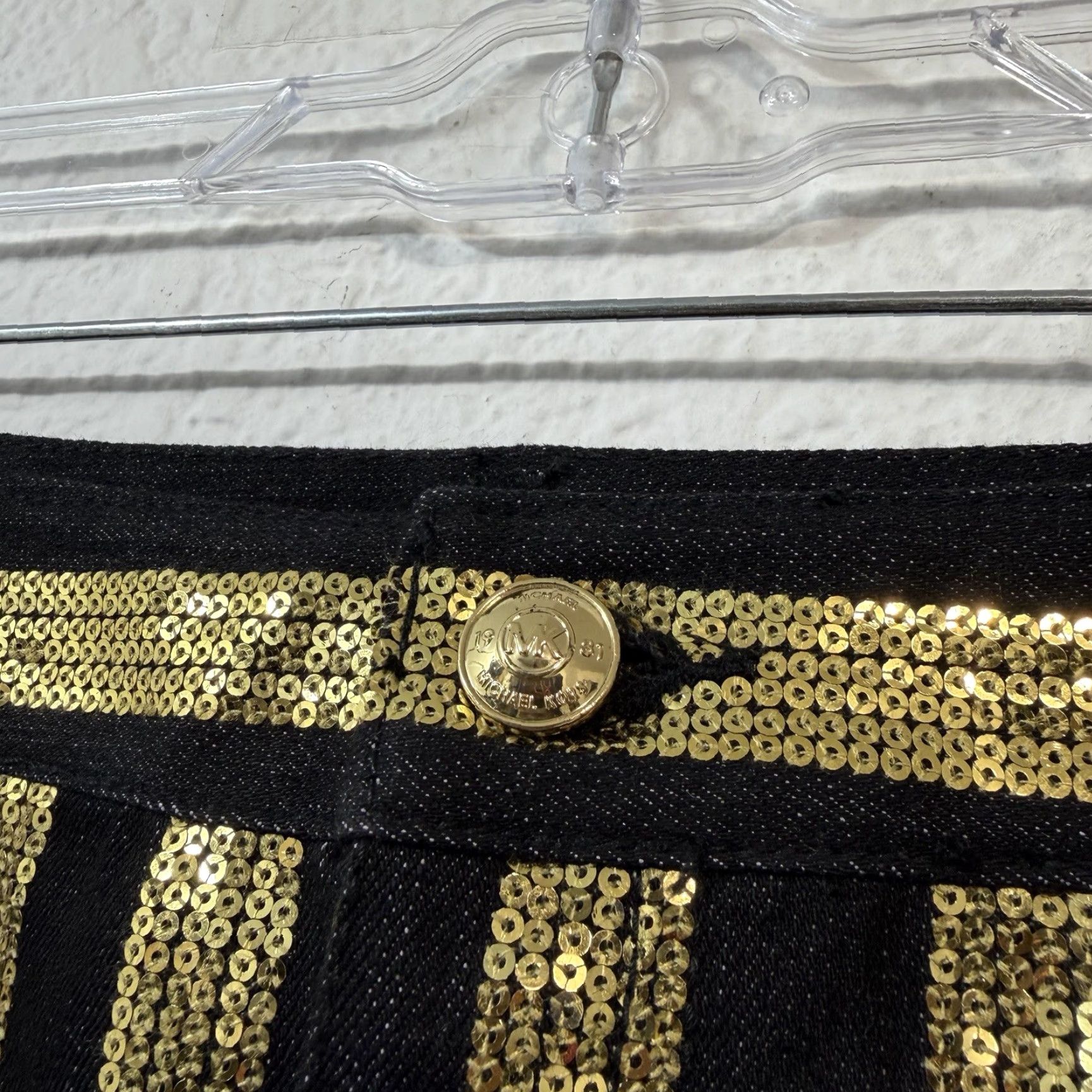 Michael Kors Michael Kors Black Gold Sequin Stripe Denim Mini Skirt Size 6 Size 28" / US 6 / IT 42 - 6 Thumbnail