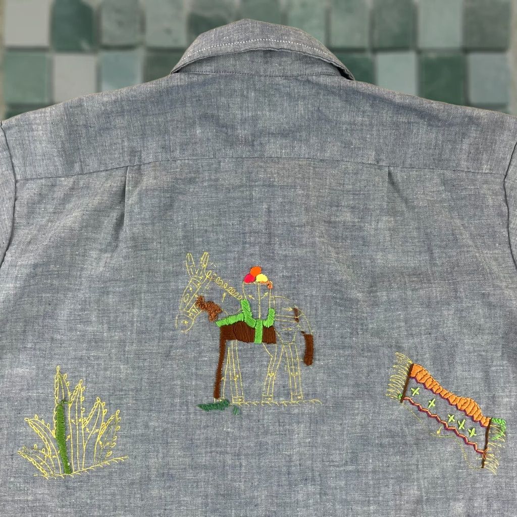 Vintage VINTAGE Big Mac Chambray Shirt Medium Blue Short Sleeve Button-Down 1980s Mens Shirt Size US M / EU 48-50 / 2 - 1 Thumbnail