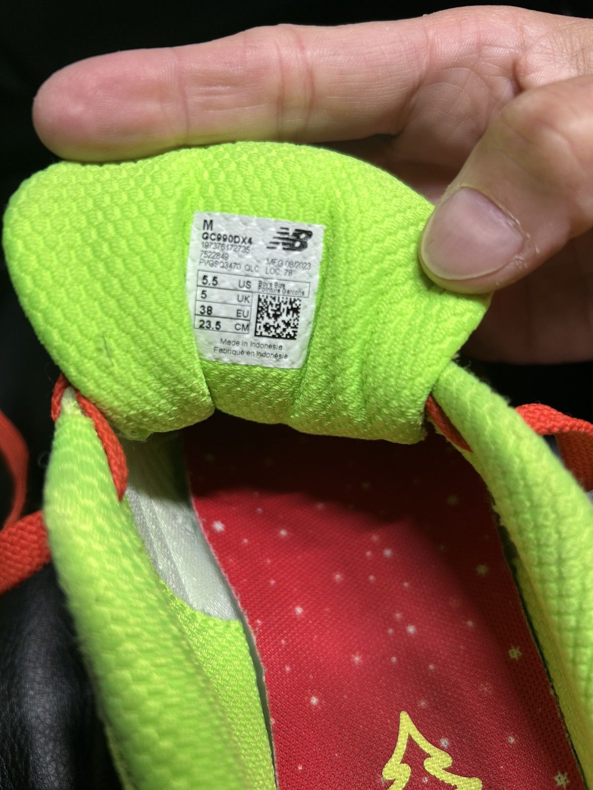 New Balance New Balance “Festive” Green lime Green Festive Red 5.5Y/7W Size US 7 / IT 37 - 6 Thumbnail