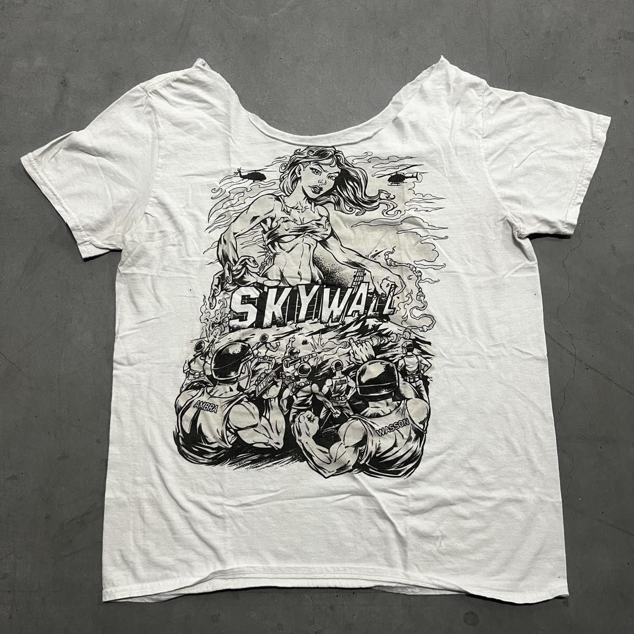 Vintage Crazy Vintage Y2K/2000s Y2K Skywalk Hollywood Sign Female Graphic Tee! Size M / US 6-8 / IT 42-44 - 1 Thumbnail