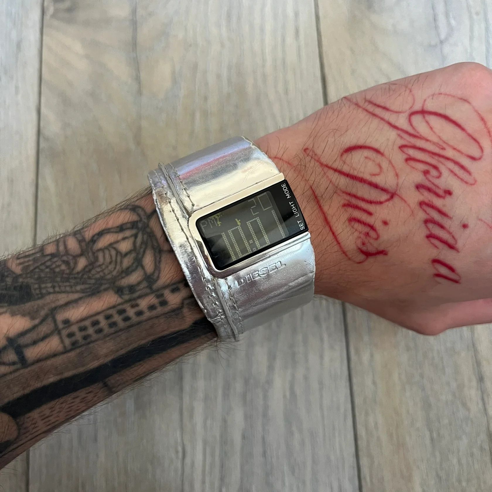 Diesel DIESEL DZ 7069 Vintage NEW digital watch | Grailed