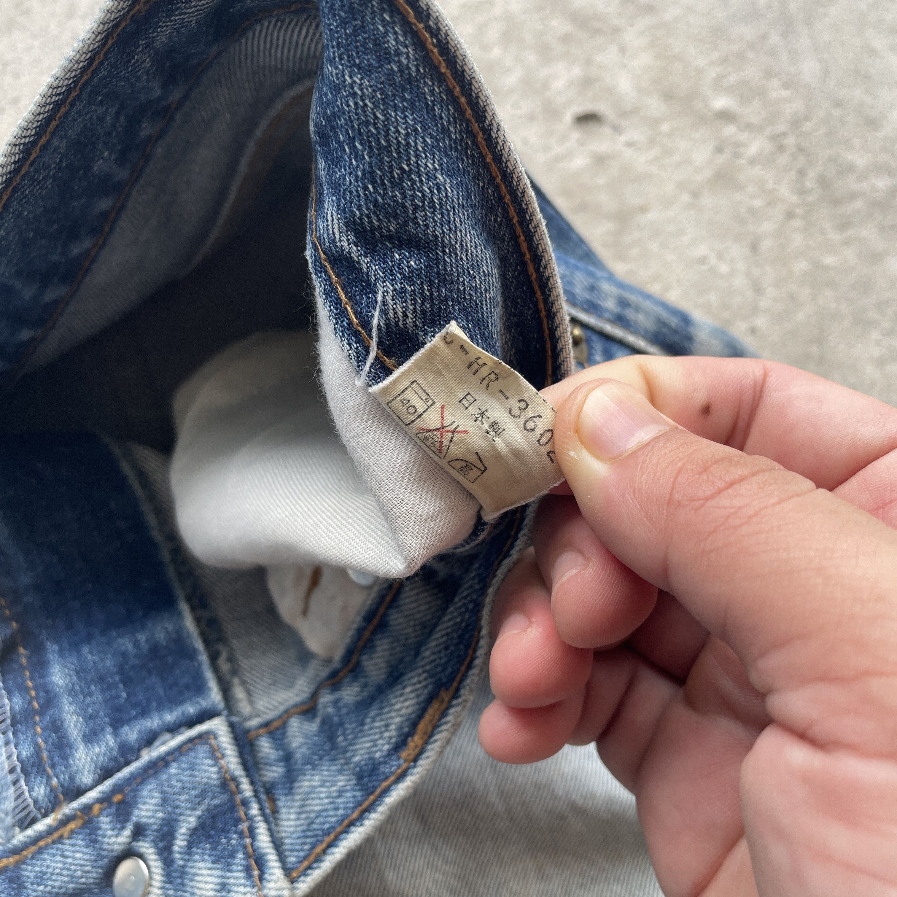 Japanese Brand VINTAGE JAPAN DISTRESSED JEANS STONEWASH DENIM FADED PANTS Size US 31 - 8 Thumbnail