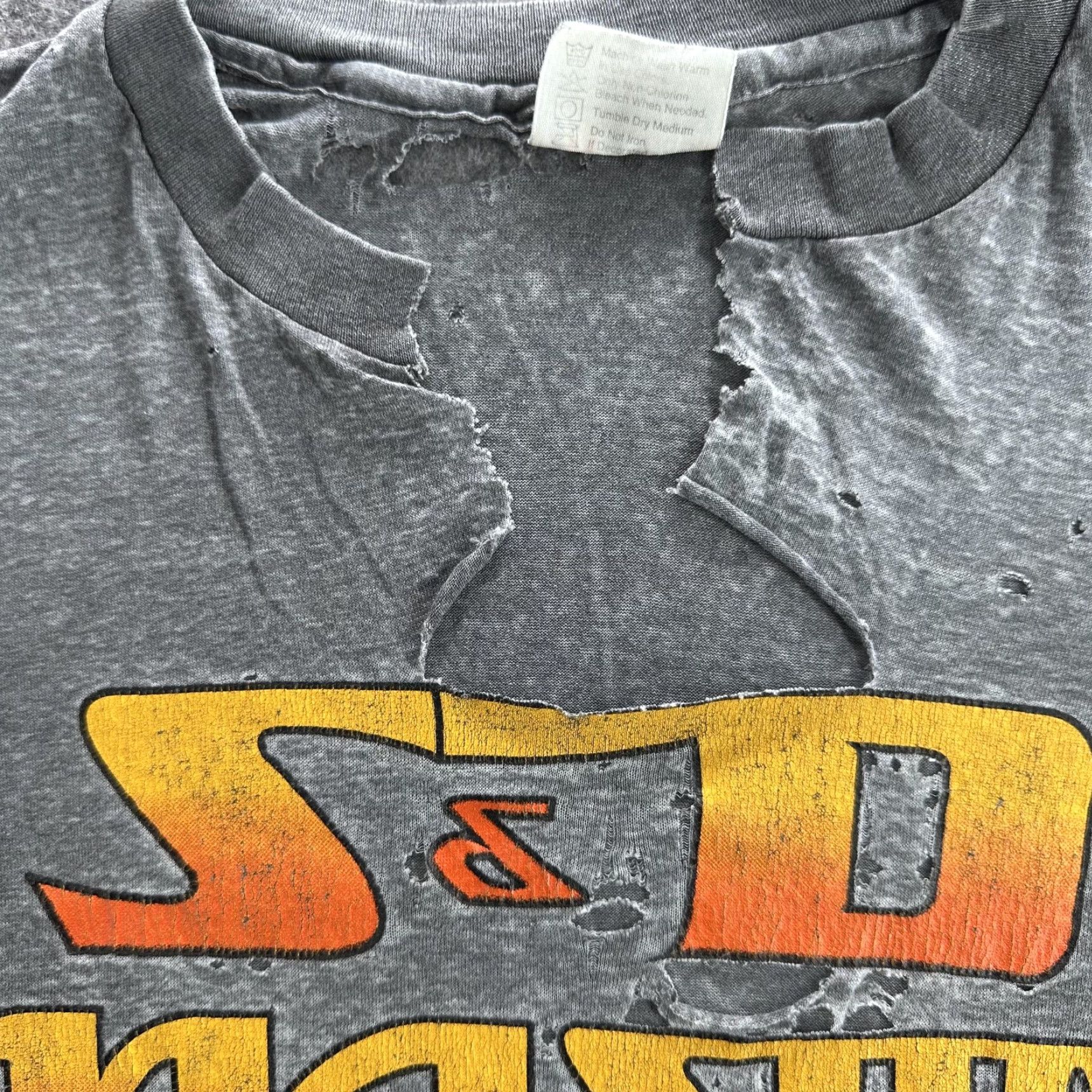 Hanes VINTAGE S & D Mason Contractors Shirt Mens Medium 50/50 Made USA Distressed 90s Size US L / EU 52-54 / 3 - 3 Thumbnail