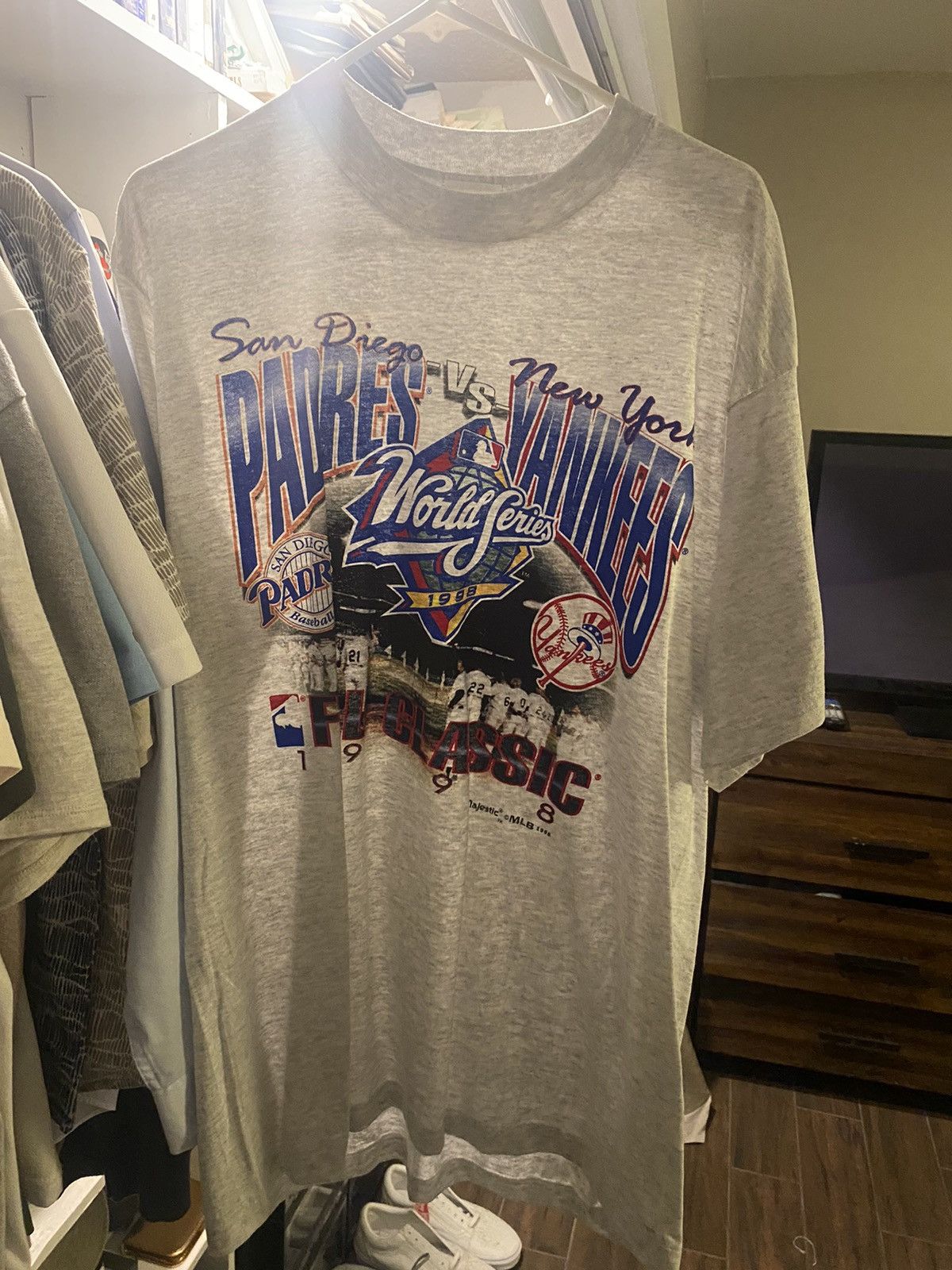 Image of Majestic Yankees 1998 Vintage Tee in Grey, Men's (Size XL)