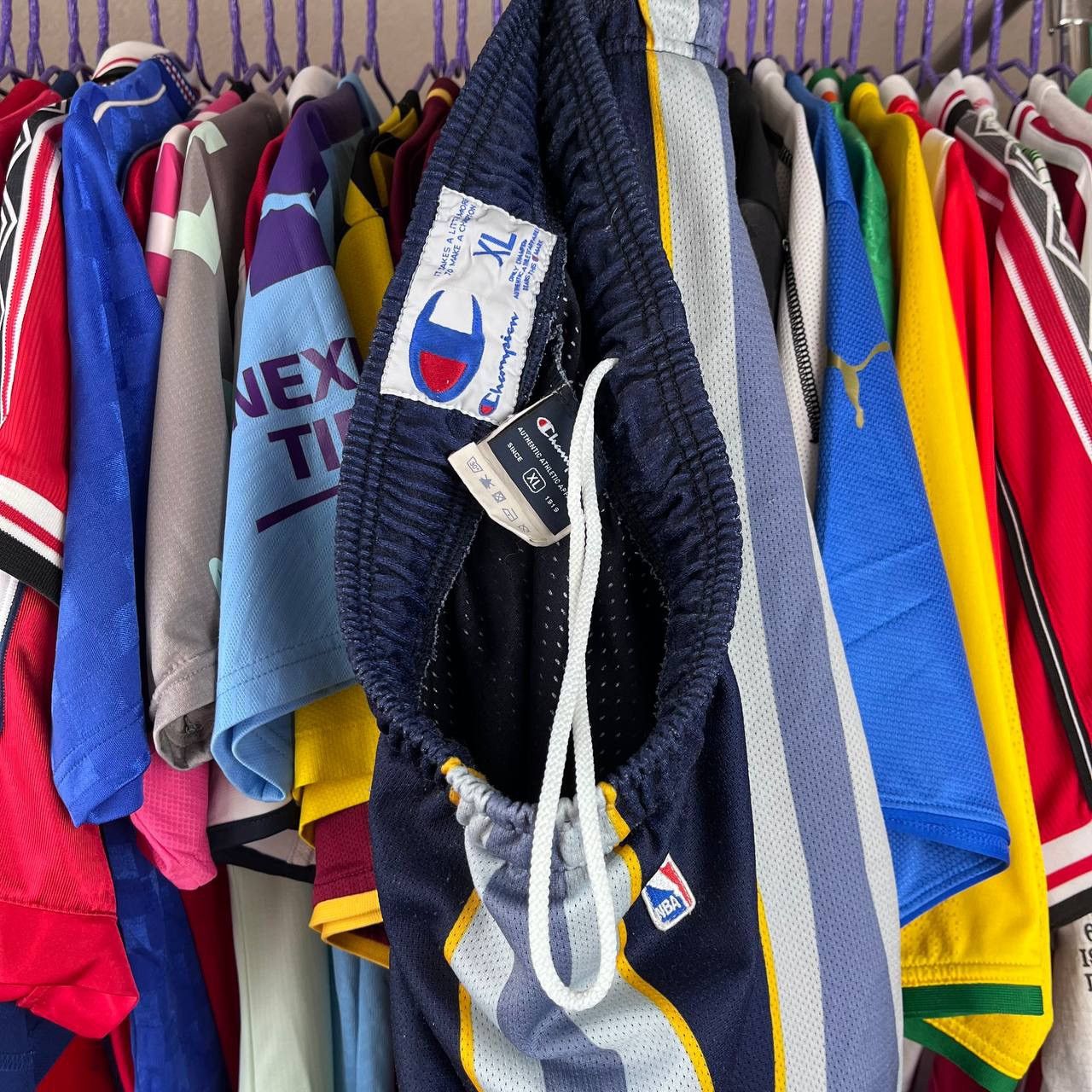 Champion × NBA × Vintage 90s Champion NBA Memphis Grizzlies Basketball Shorts Size US 36 / EU 52 - 7 Thumbnail
