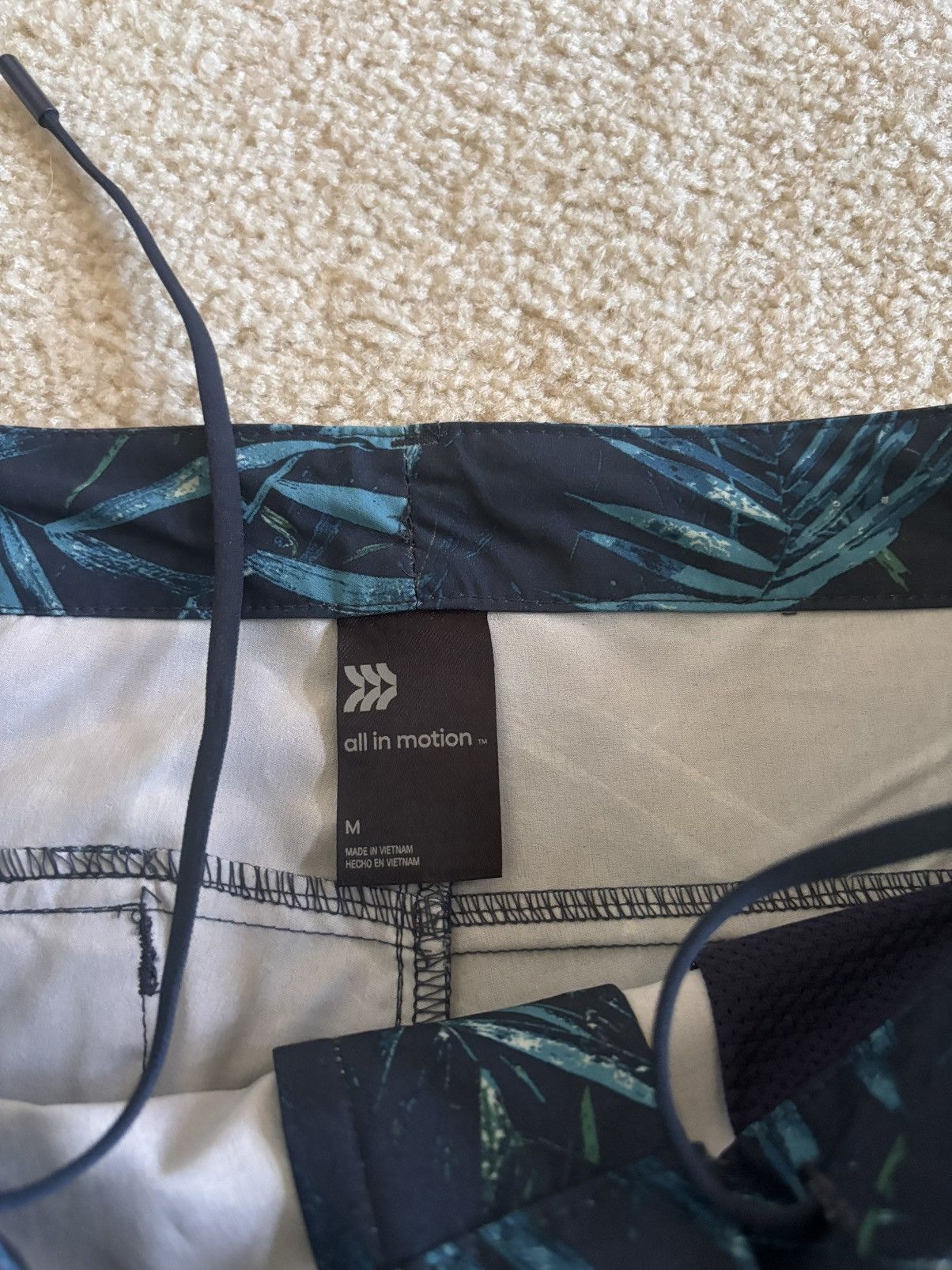 All-In All In Motion Men’s Shorts Medium Navy Blue Floral Size US 32 / EU 48 - 3 Thumbnail