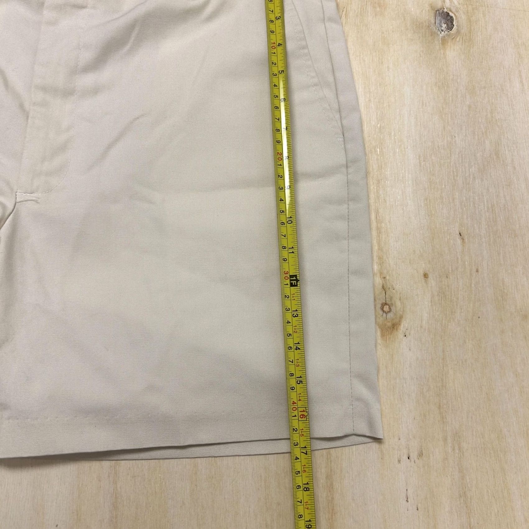 Vintage Knightsbridge Chino Shorts Mens 36 Beige Canvas Flat Front 6" Inseam Shorts Mens 36 Beige Canvas Flat Front 6" Inseam Size US 36 / EU 52 - 4 Thumbnail