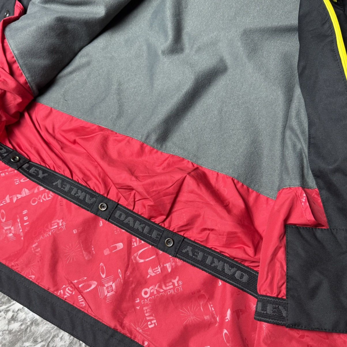 Oakley × Vintage Oakley Ski Jacket vintage Size US L / EU 52-54 / 3 - 15 Thumbnail