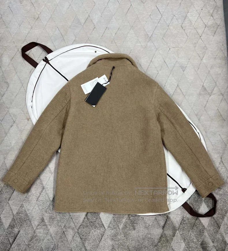 Fendi Fendi Double-sided cashmere fur shearling coat, elegant de Size US L / EU 52-54 / 3 - 7 Thumbnail