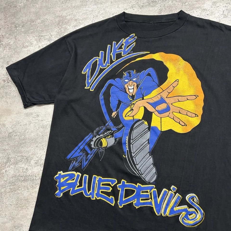 NCAA × Vintage DUKE UNIVERSITY BLUE DEVILS SUPER HERO T-SHIRT SIZE XL BLACK Size US XL / EU 56 / 4 - 2 Thumbnail