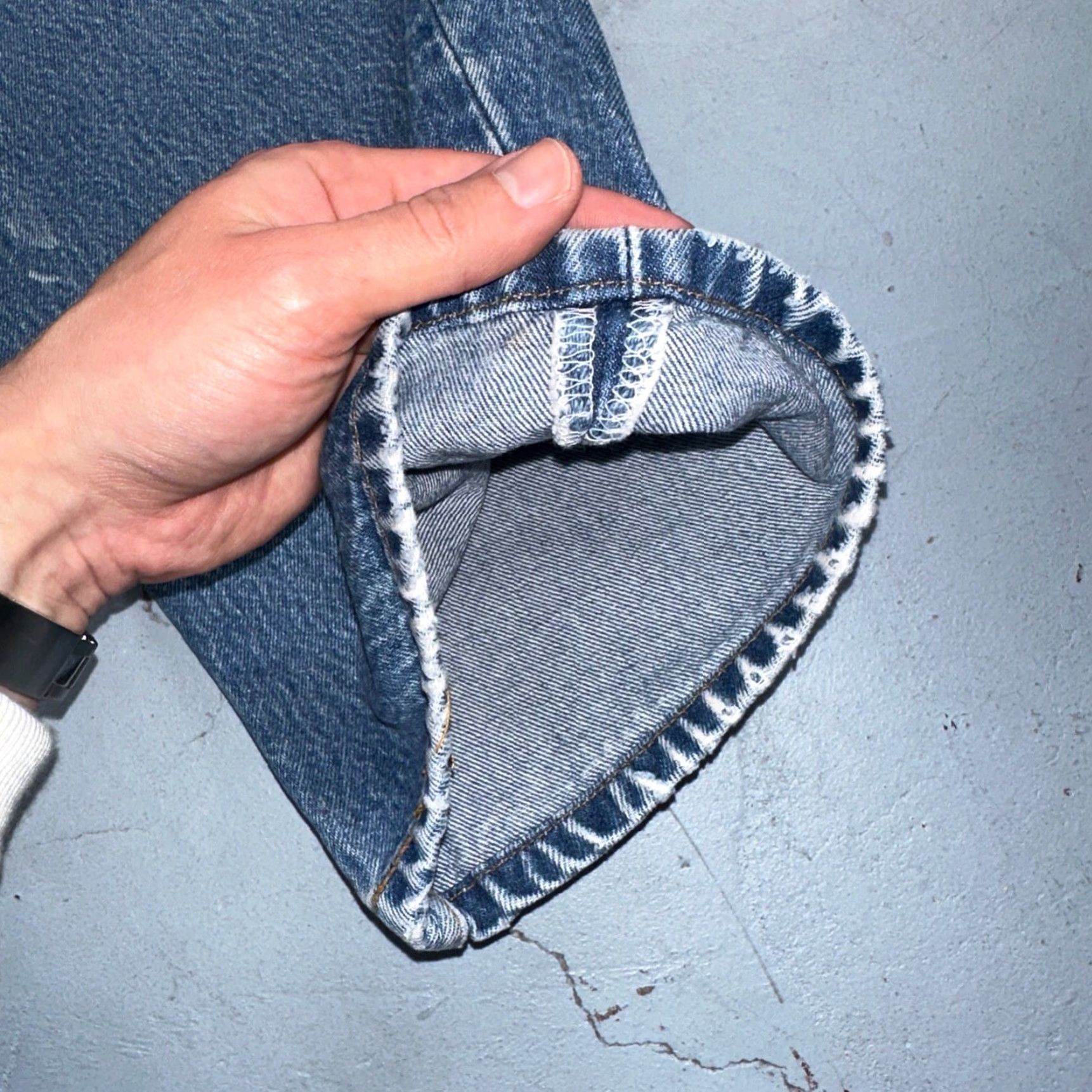 Levi's VINTAGE Levi's 501 Jeans - Straight Leg - Denim Blue - 42x32 - Mid Rise - Mens - 90s USA Theme - Regular Inseam 32 Size US 42 / EU 58 - 4 Thumbnail