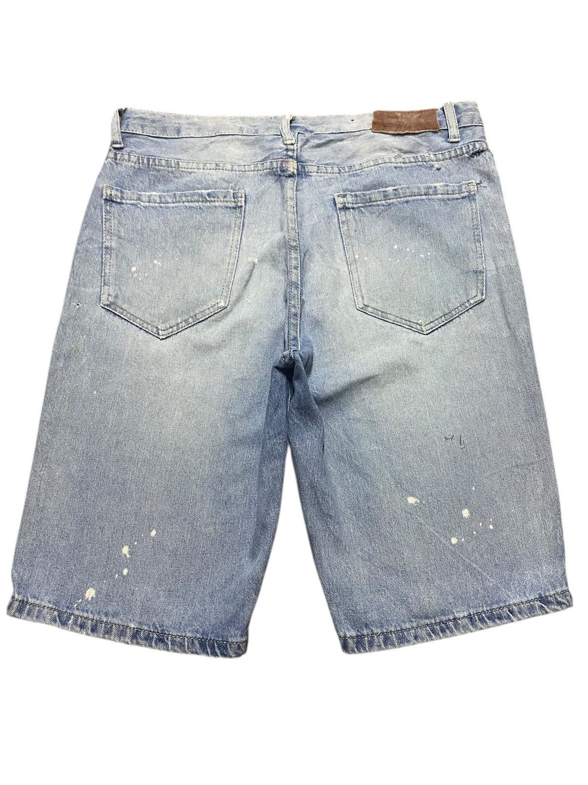 Other Short Jeans Light Wash Distressed Denim Size US 31 - 2 Thumbnail