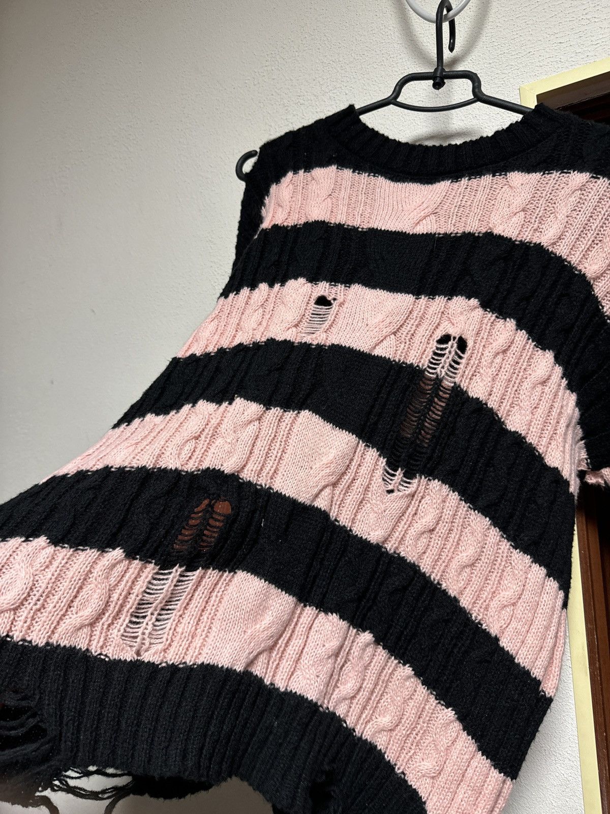 Japanese Brand × Junya Watanabe Vintage Japanese Distressed Junya Watanabe Style Sweater Size US M / EU 48-50 / 2 - 7 Thumbnail