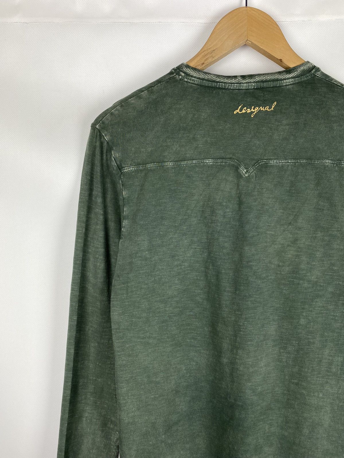 Desigual Desigual men’s long sleeve t shirt size S style 19WMTK61 Size US S / EU 44-46 / 1 - 17 Thumbnail