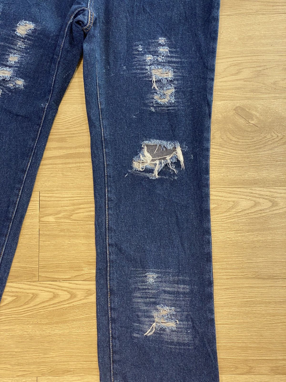 Japanese Brand Japanese Vintage Distress Hairy Leg Loose Style Jeans Size US 29 - 8 Thumbnail