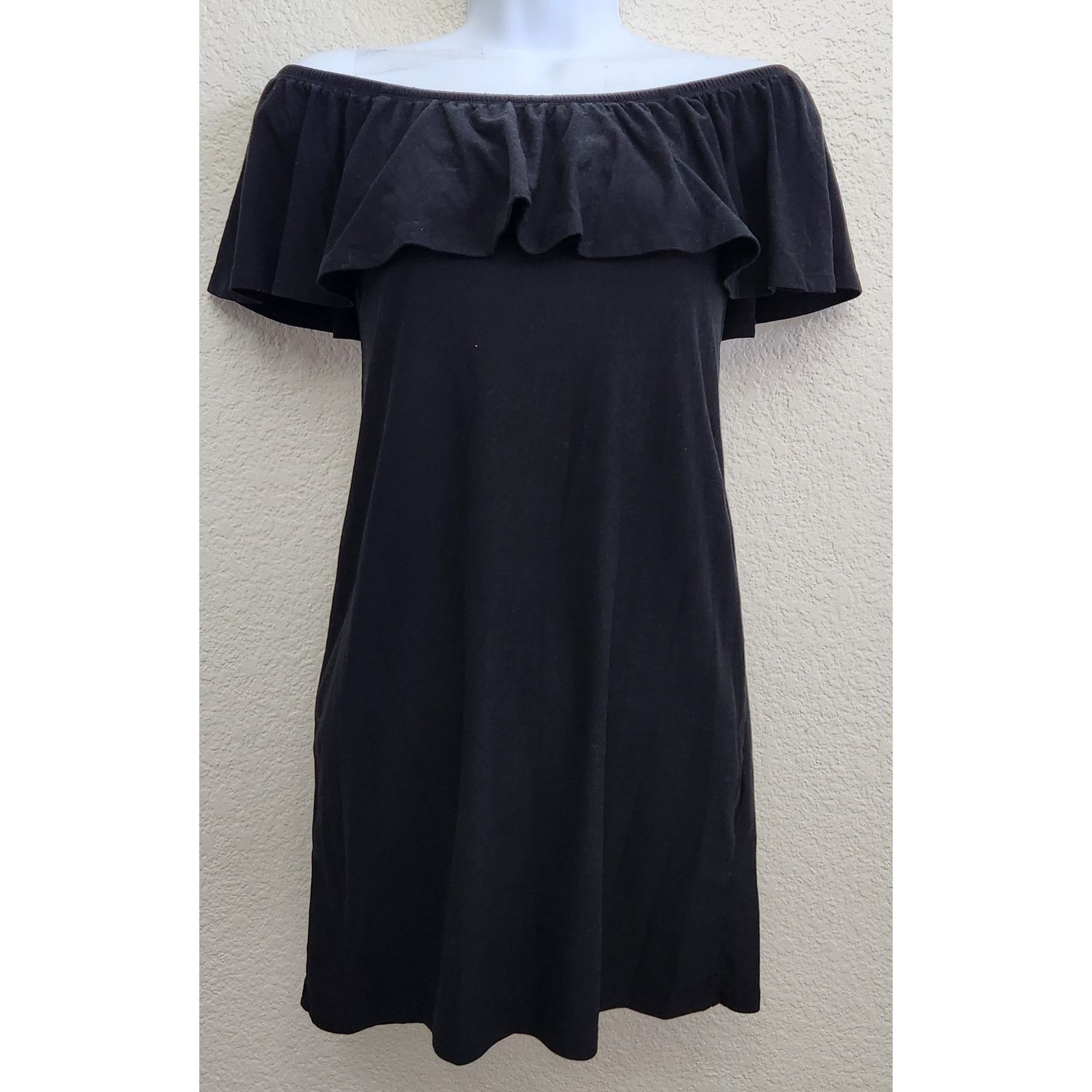 Other Derek Heart Black Off The Shoulder Ruffled Top Small Stretch Size S / US 4 / IT 40 - 1 Thumbnail