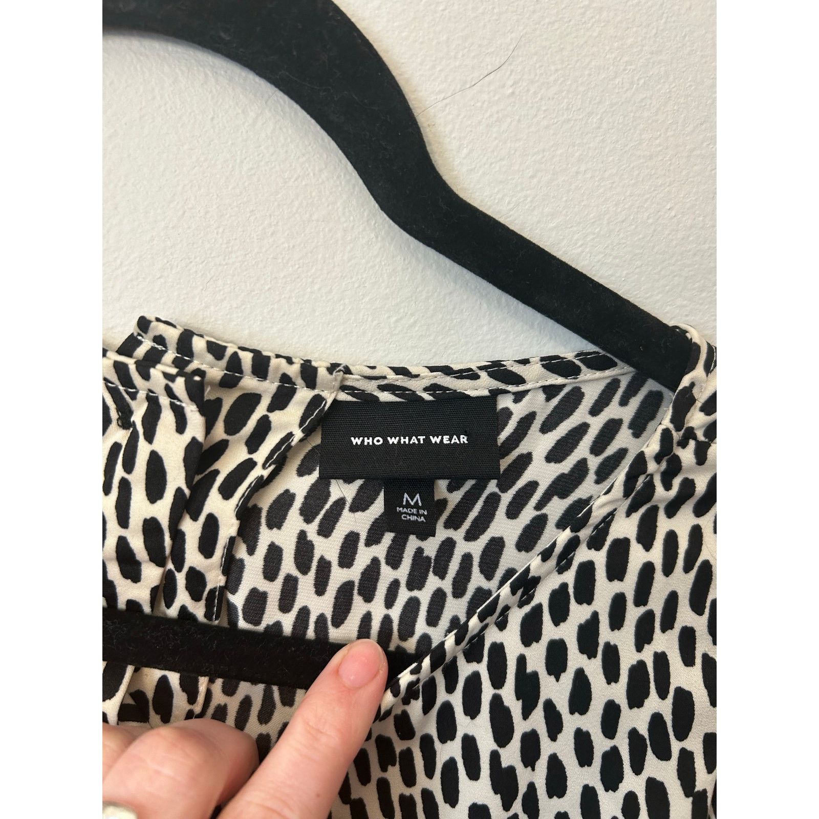 WhoWhat Who What Wear Black/White Spot Blouse Buttons - Sz Medium Size M / US 6-8 / IT 42-44 - 3 Thumbnail