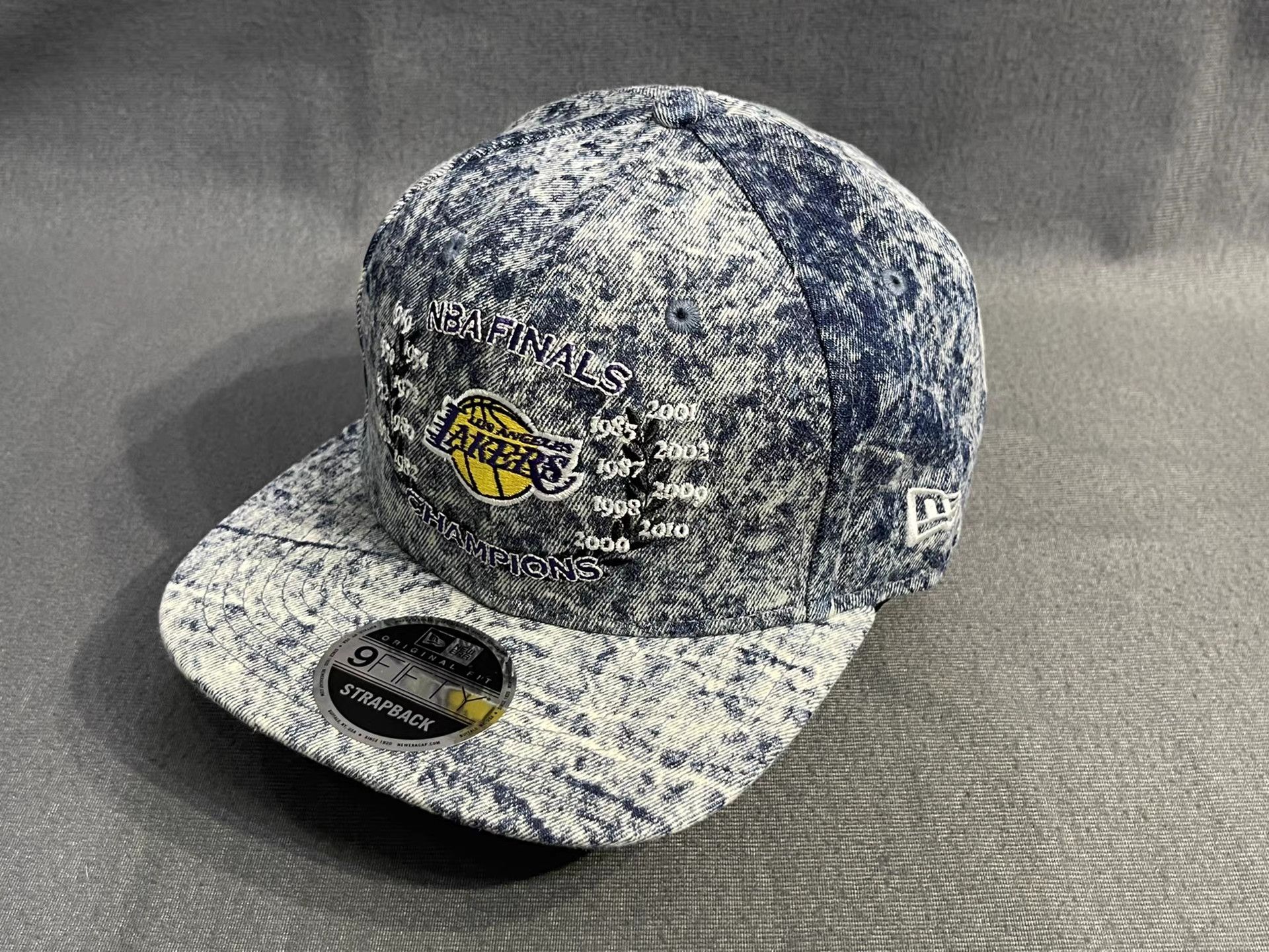 New Era New Era Curved Brim Cap。 Q5 Size ONE SIZE - 1 Thumbnail