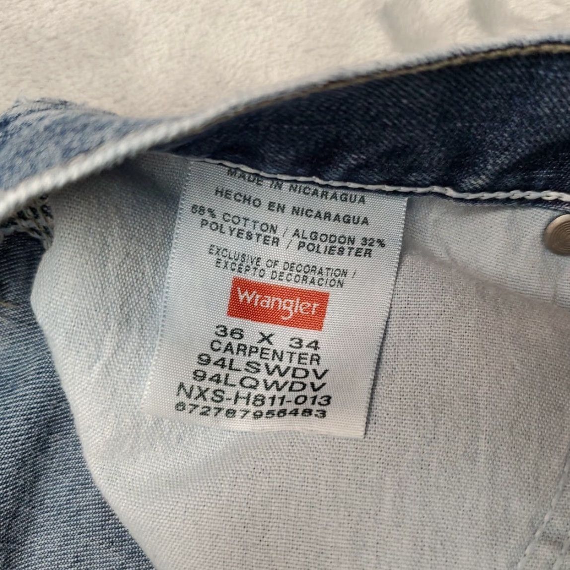 Wrangler Wrangler Jeans Mens 36x34 Faded Blue Denim Relaxed Cotton Carpenter Cargo Pants Jeans Mens 36 Blue Denim Carpenter Cargo Pants Wrangler Size US 36 / EU 52 - 7 Thumbnail