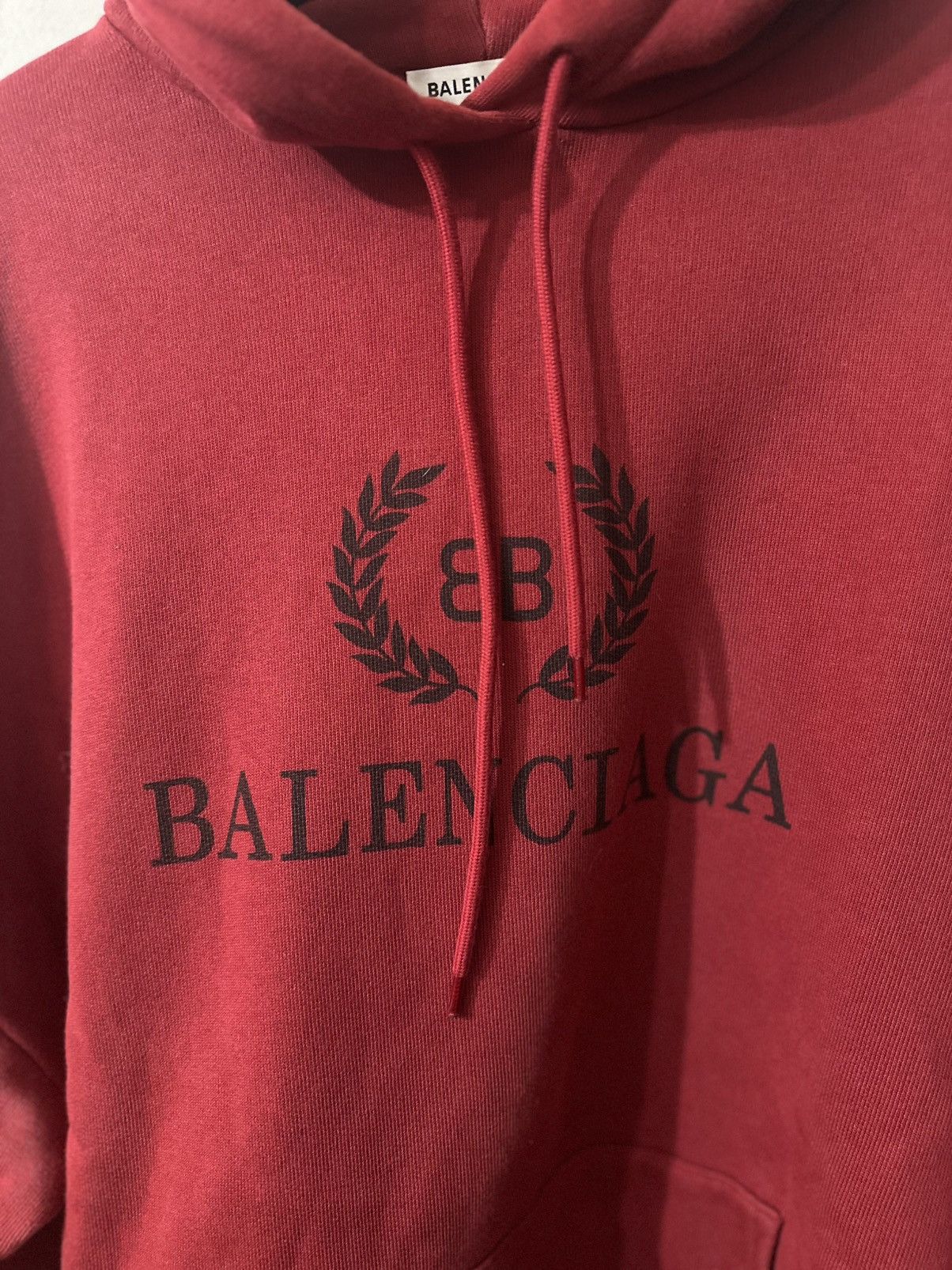 Balenciaga Oversized Crest Logo Hoodie Size US S / EU 44-46 / 1 - 4 Thumbnail