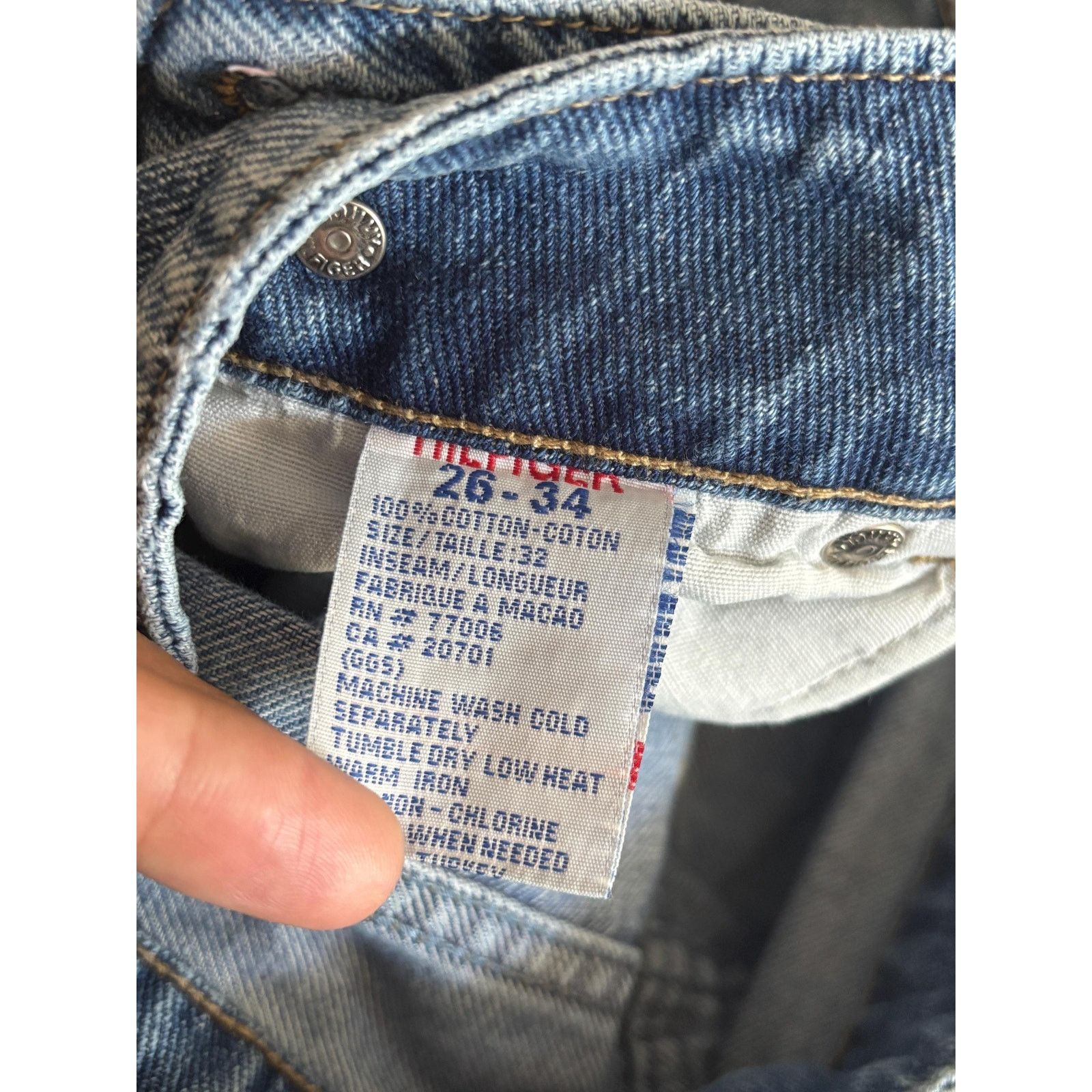 Tommy Hilfiger Tommy Hilfiger Jeans W26 L34 2000s Distressed Y2K Denim Size US 26 / EU 42 - 7 Thumbnail