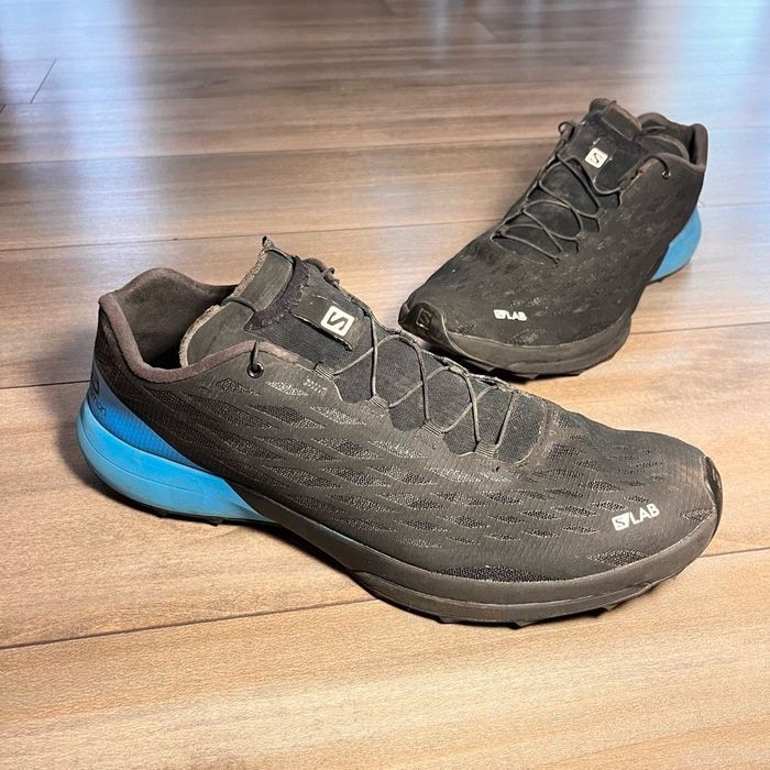 salomon athletic shoes