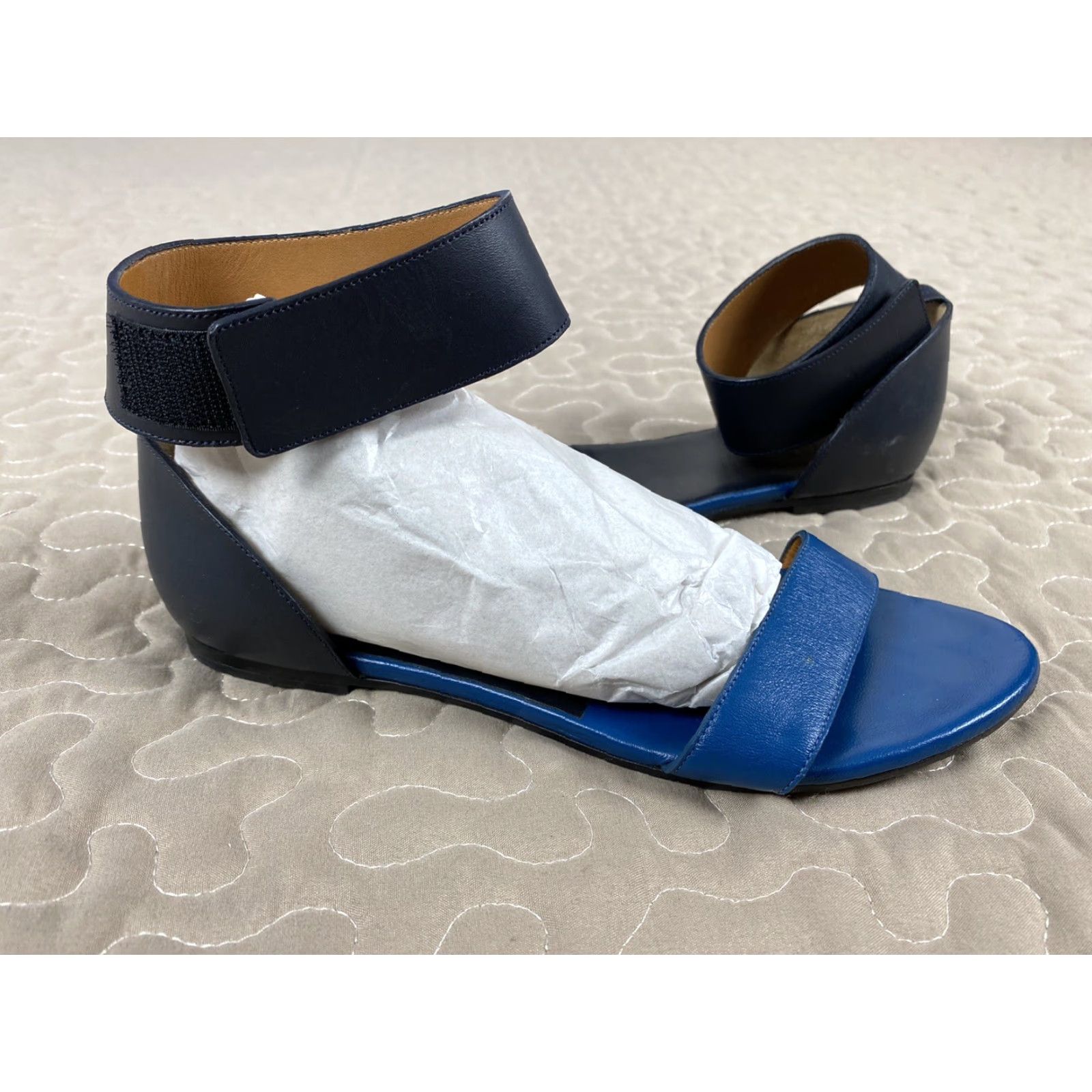 AQUA VINTAGE Chloe Womens Sandals Two Tone Blue Ankle Strap Flats Sz 37 US 7 Aqua Women's Strappy Leather Flat G Size US 7 / IT 37 - 2 Thumbnail
