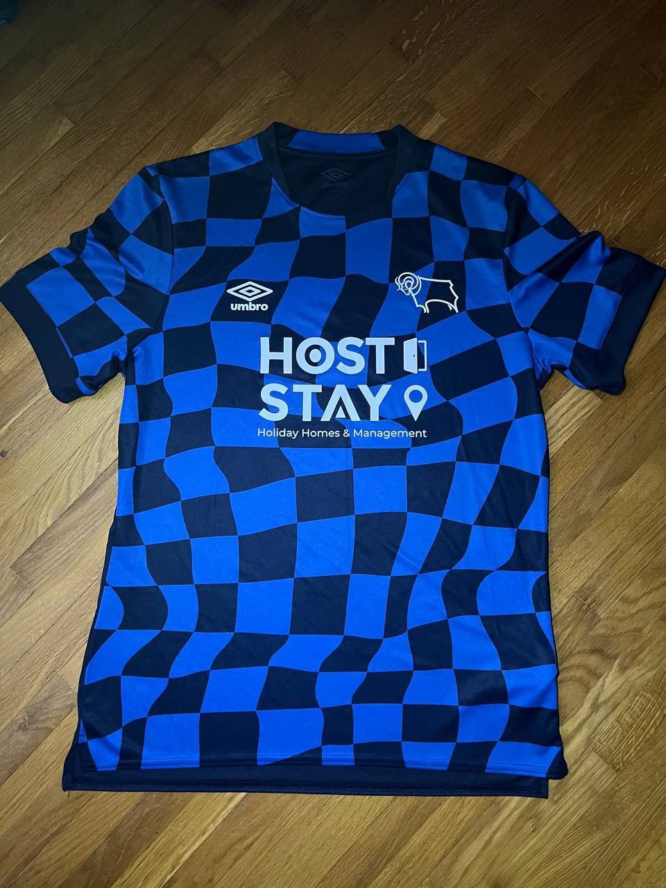 Umbro Umbro Derby County away 2023-2024 jersey Size US L / EU 52-54 / 3 - 1 Thumbnail