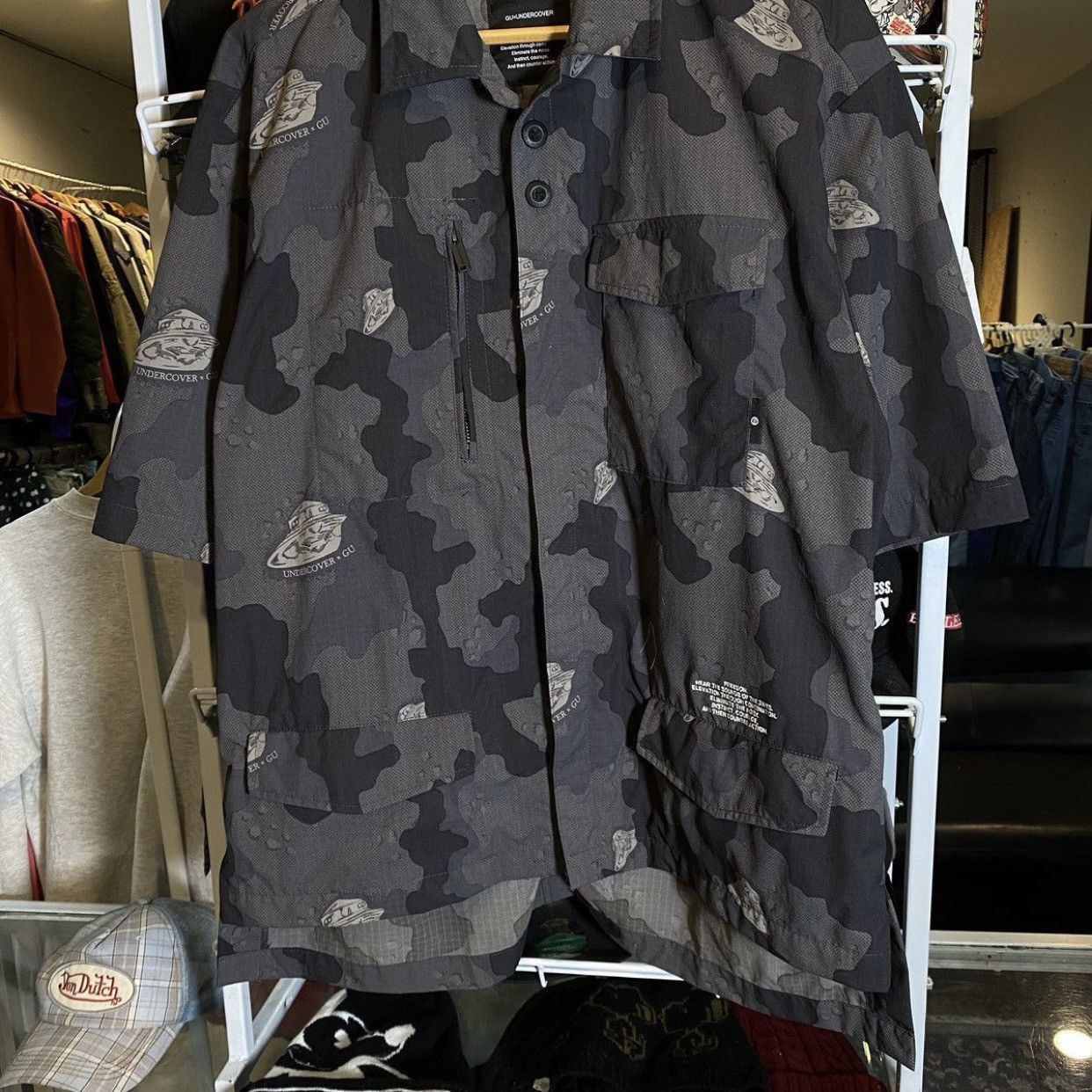 GU × Undercover GU × UNDERCOVER UFO Oversized Short Sleeve Fatigue Shirt XXL Size US XL / EU 56 / 4 - 4 Thumbnail
