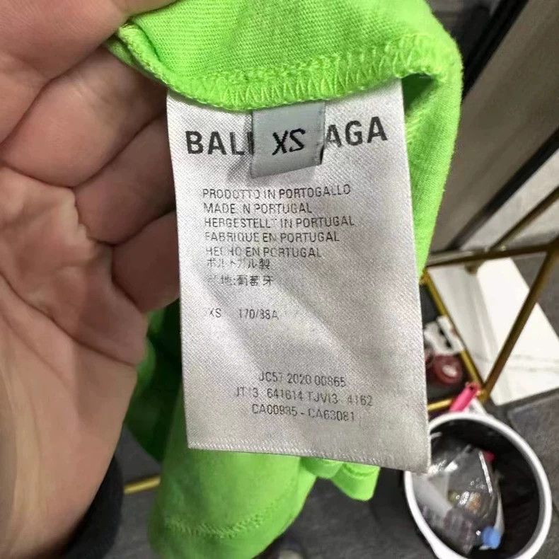 Balenciaga Balenciaga Green seven-language short sleeve Size US XS / EU 42 / 0 - 4 Thumbnail