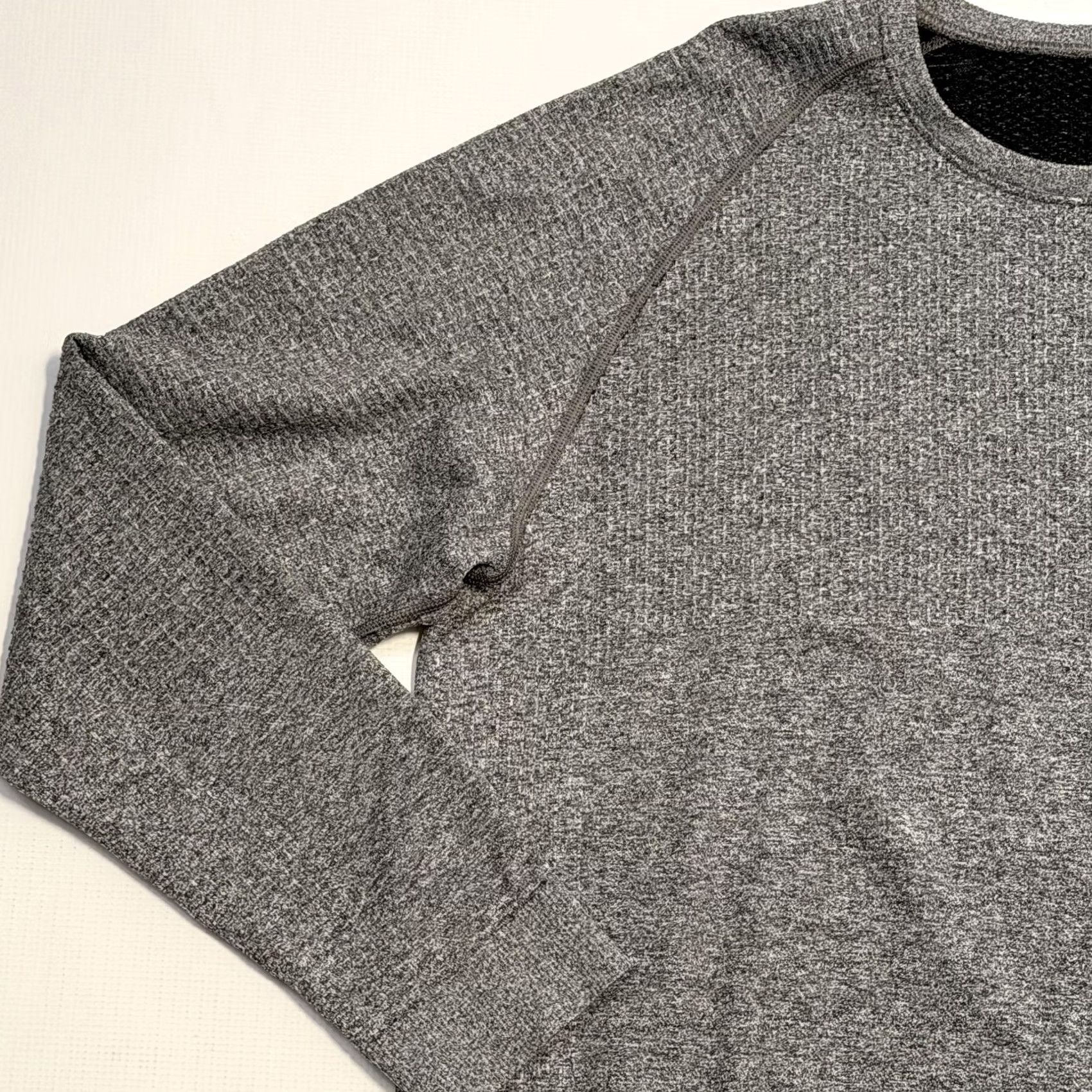 Lululemon VINTAGE Lululemon Sweatshirt Mens XL Gray Waffle Knit Crewneck Pullover Size US XL / EU 56 / 4 - 3 Thumbnail