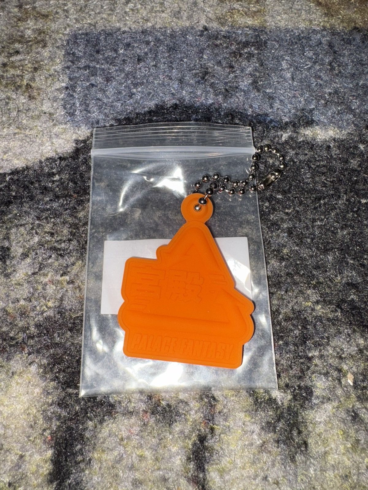 Palace × Sci-Fi Fantasy Palace x Sci-Fi Fantasy Tri Ferg Keychain Size ONE SIZE - 3 Thumbnail