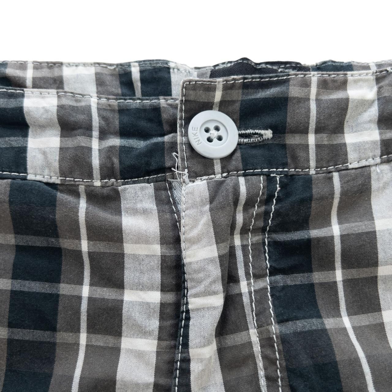 Nike Vintage Nike Check Cargo Shorts Size W33 Size US 33 - 8 Thumbnail