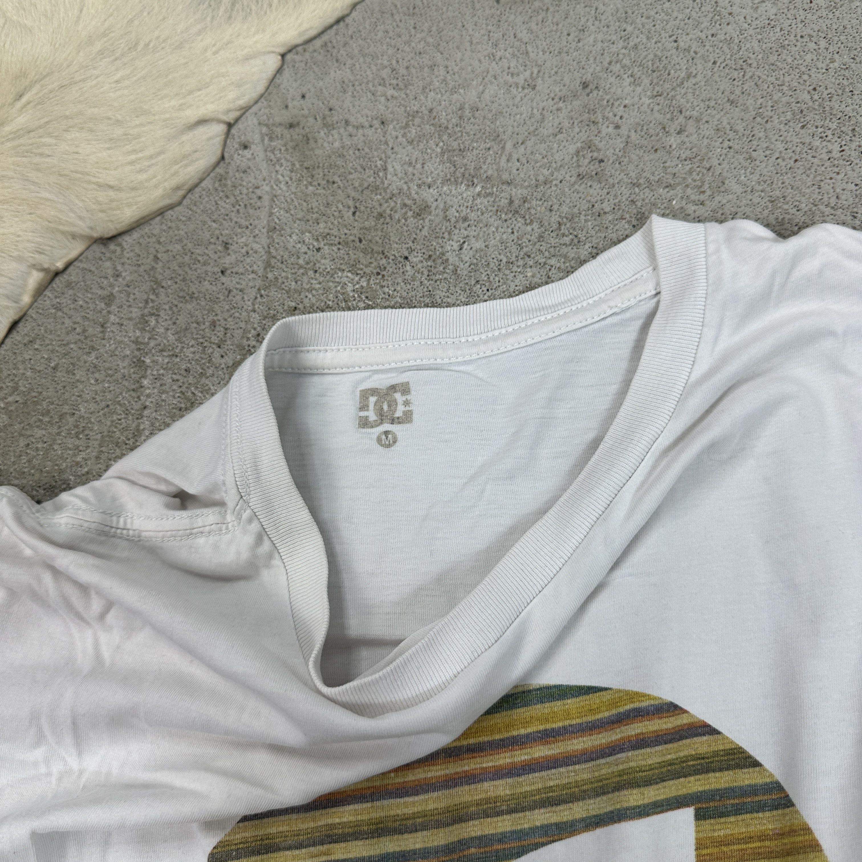 DC × Vintage Vintage Streetwear Printed Casual Preppy DC T-shirt 00s Size US M / EU 48-50 / 2 - 3 Thumbnail