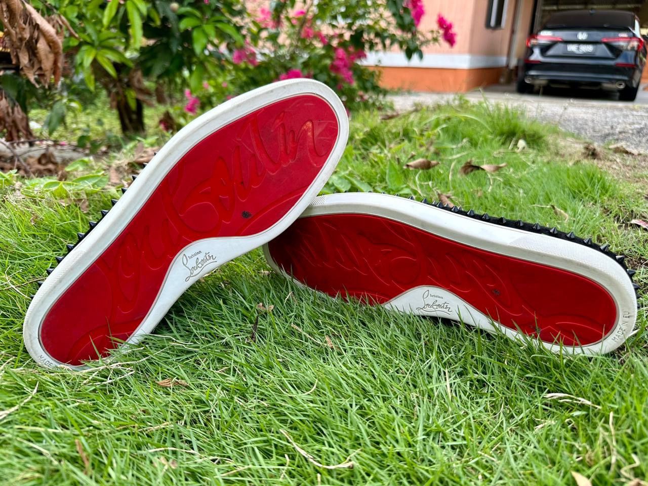 Christian Louboutin Authentic Christian Loboutin Pik Boat Flat Veau Velours/GG Size US 9 / EU 42 - 3 Thumbnail