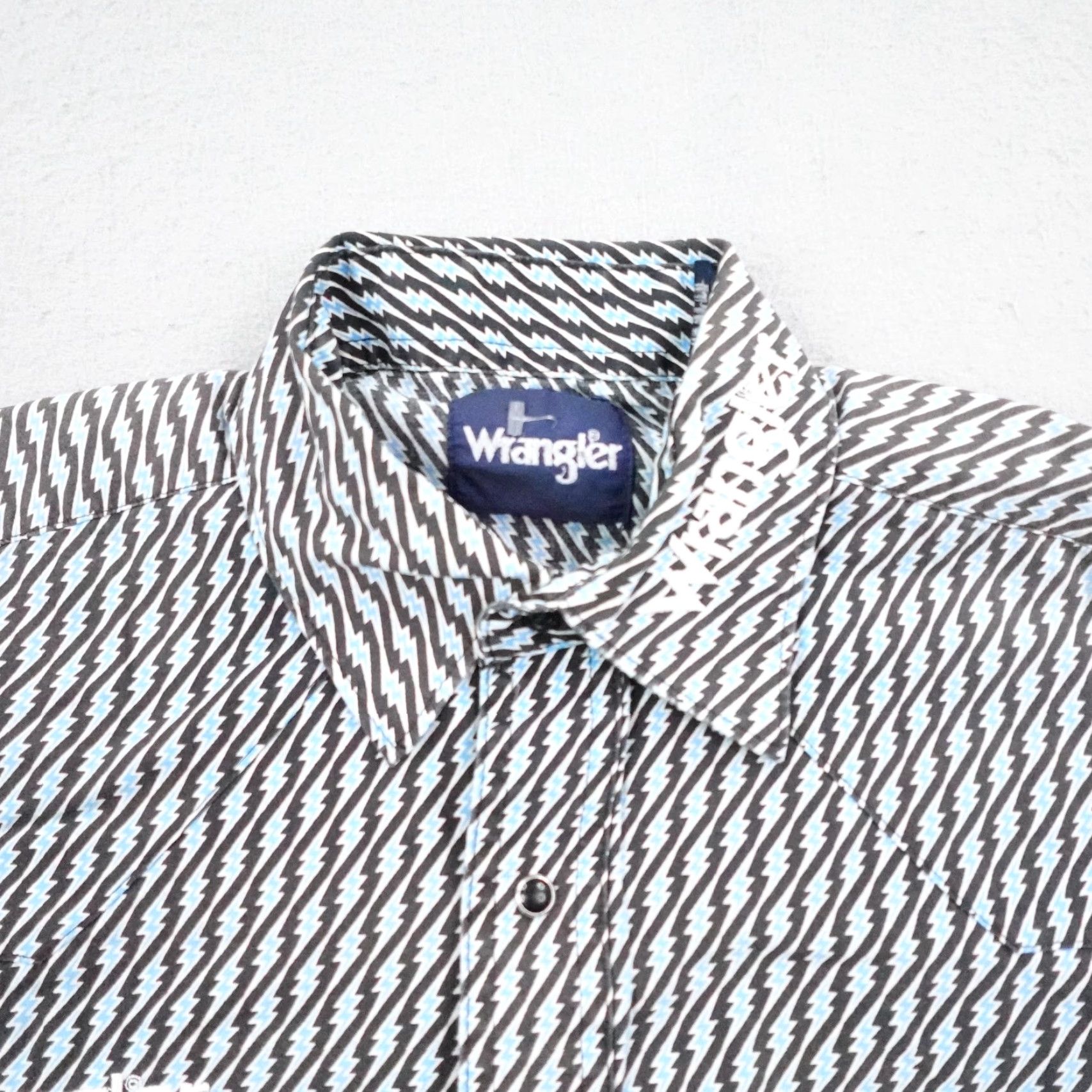 Wrangler VTG Wrangler Shirt Medium Blue Lightning Western Pearl Snap Embroidered Rodeo Mens M Size Regular Cotton Button-Up Long Sleeve Size US M / EU 48-50 / 2 - 2 Thumbnail