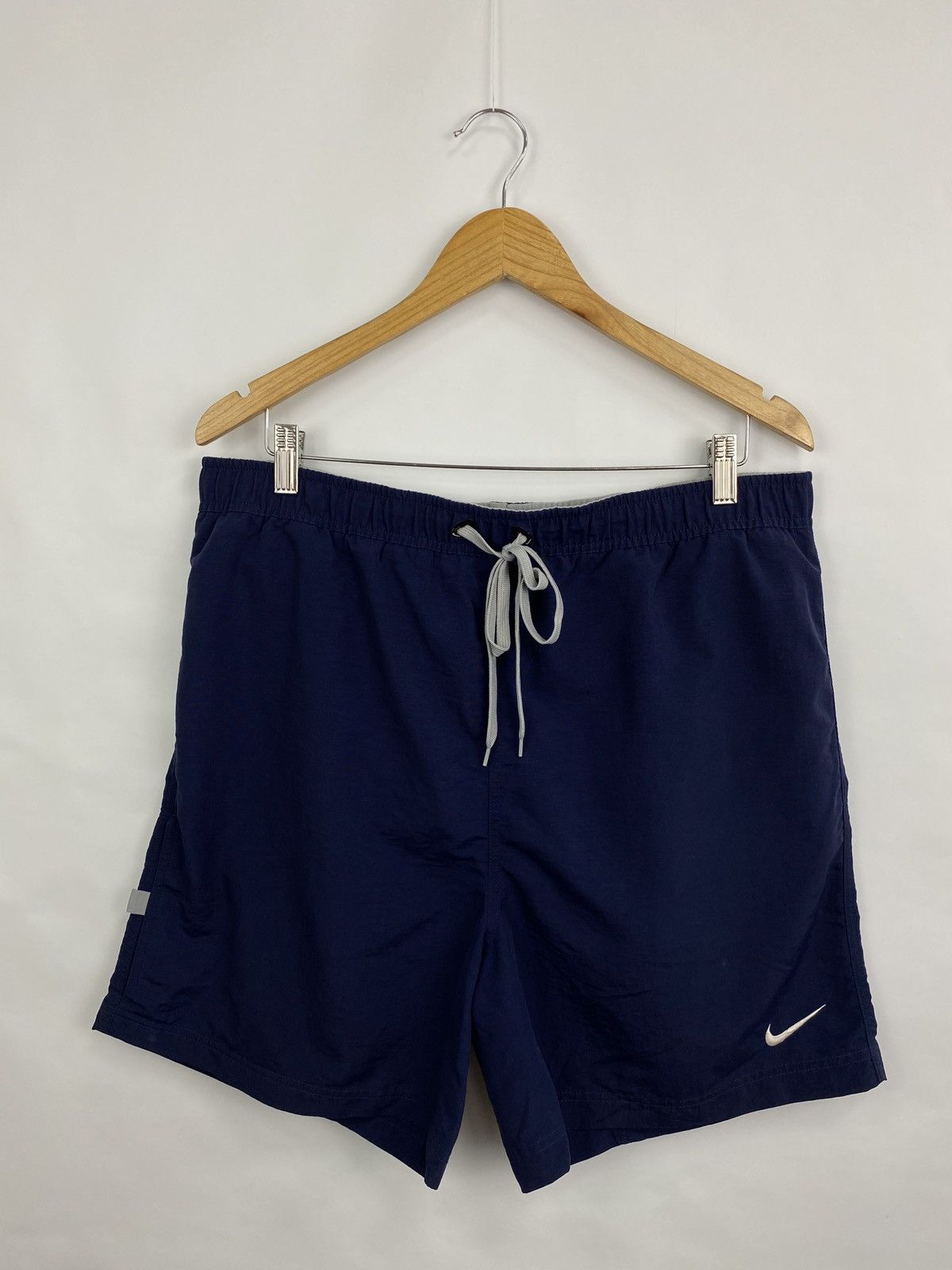 Nike 🇺🇸 Vintage 90s Nike Nylon Shorts Rare Retro Hype Y2K Size US 34 / EU 50 - 2 Thumbnail