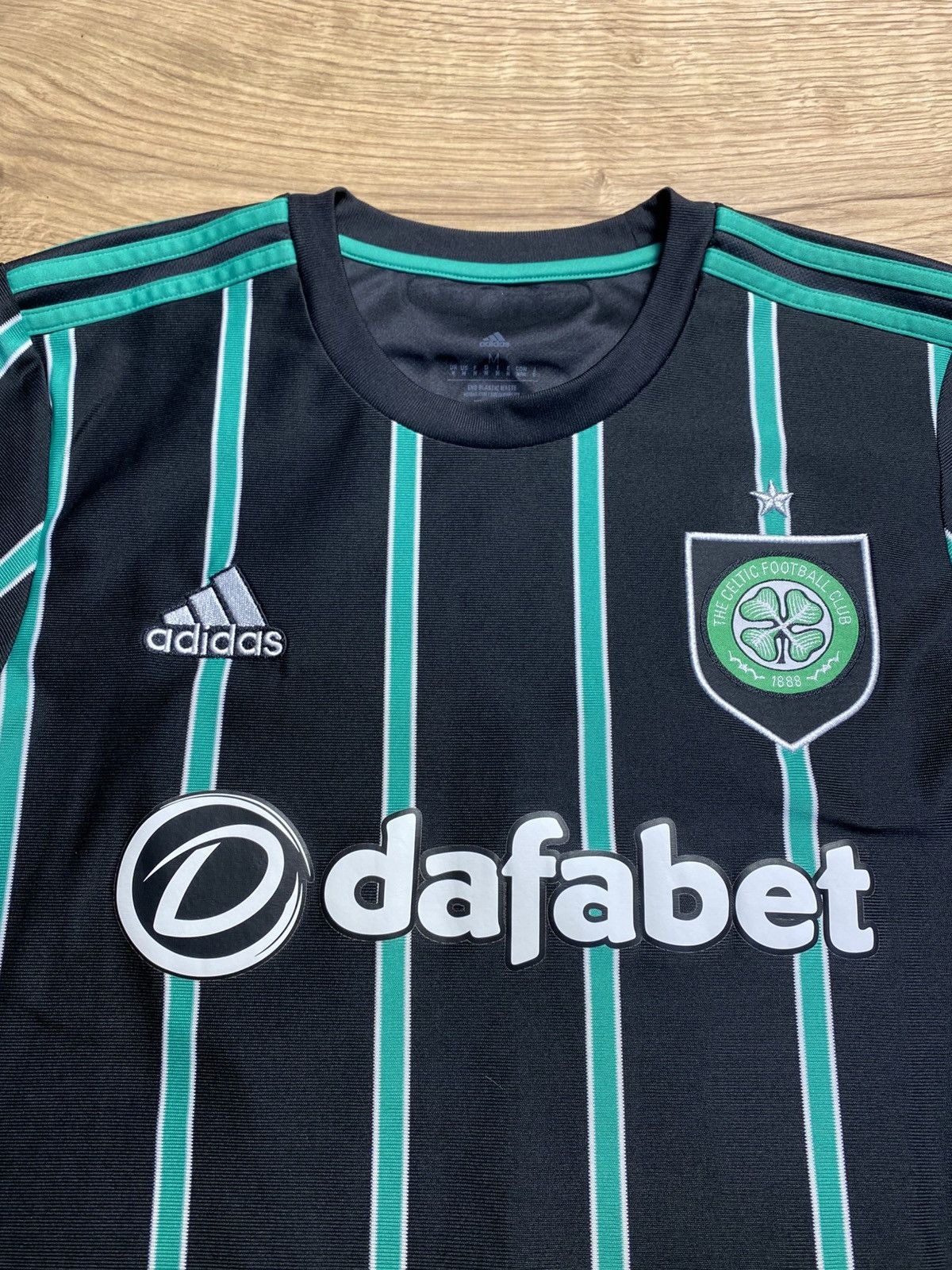 Adidas Adidas Celtic FC 2022-23 Away Shirt #17 JOTA Size M Size US M / EU 48-50 / 2 - 3 Thumbnail