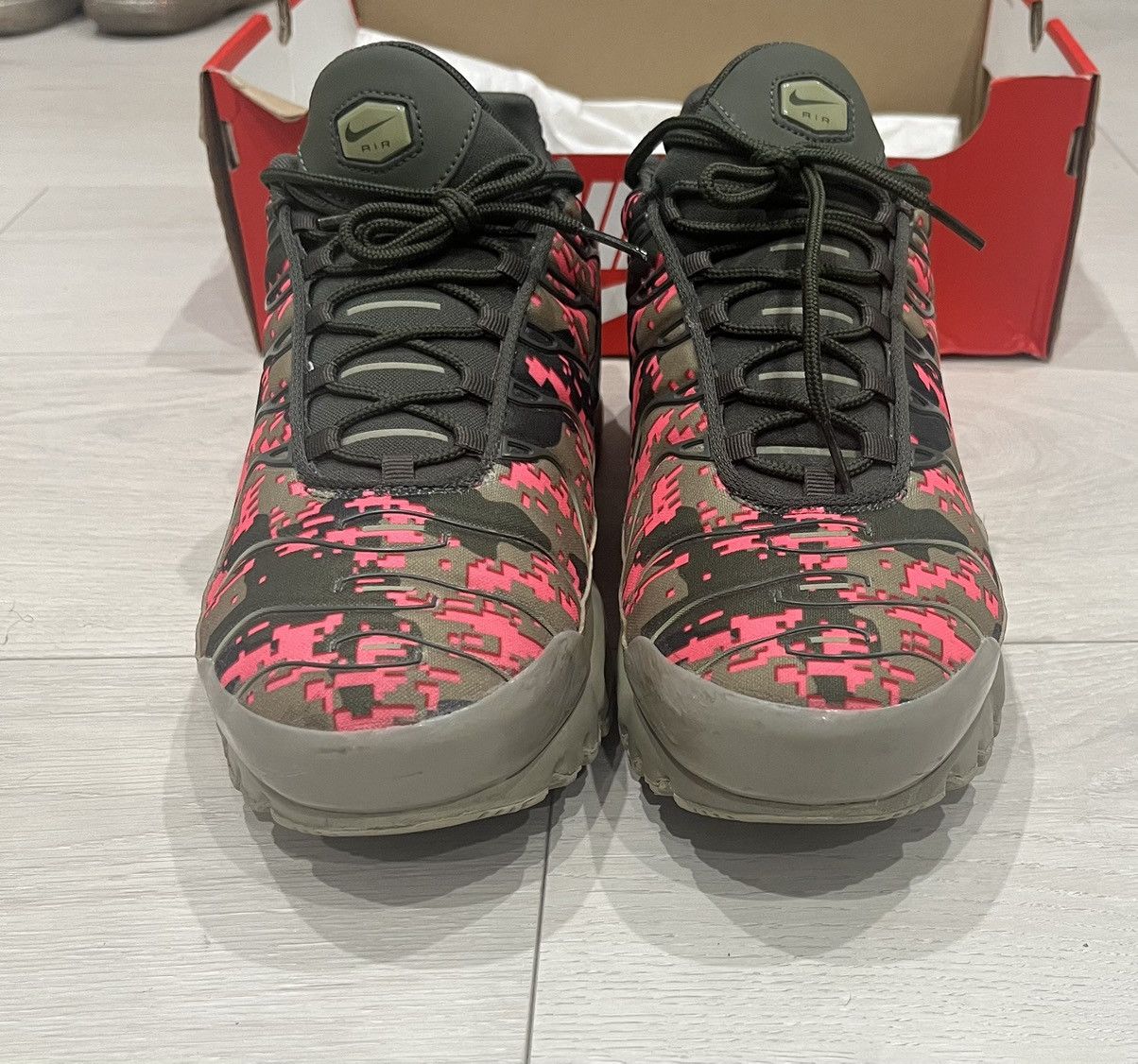 Nike NIKE AIR MAX PLUS C Size US 13 / EU 46 - 2 Thumbnail