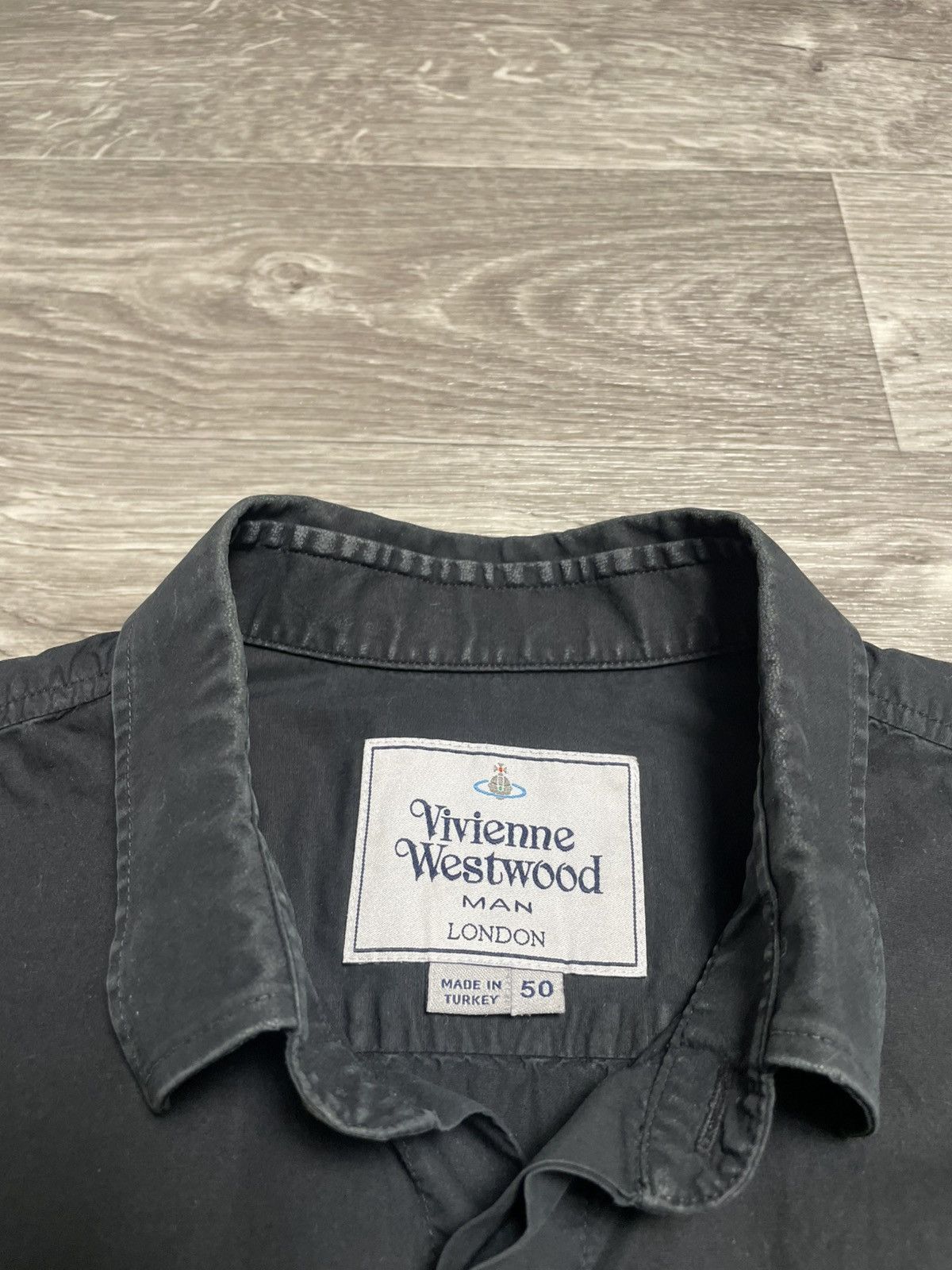 Vivienne Westwood Vivienne Westwood Black Orb Logo Shirt Size US M / EU 48-50 / 2 - 14 Thumbnail