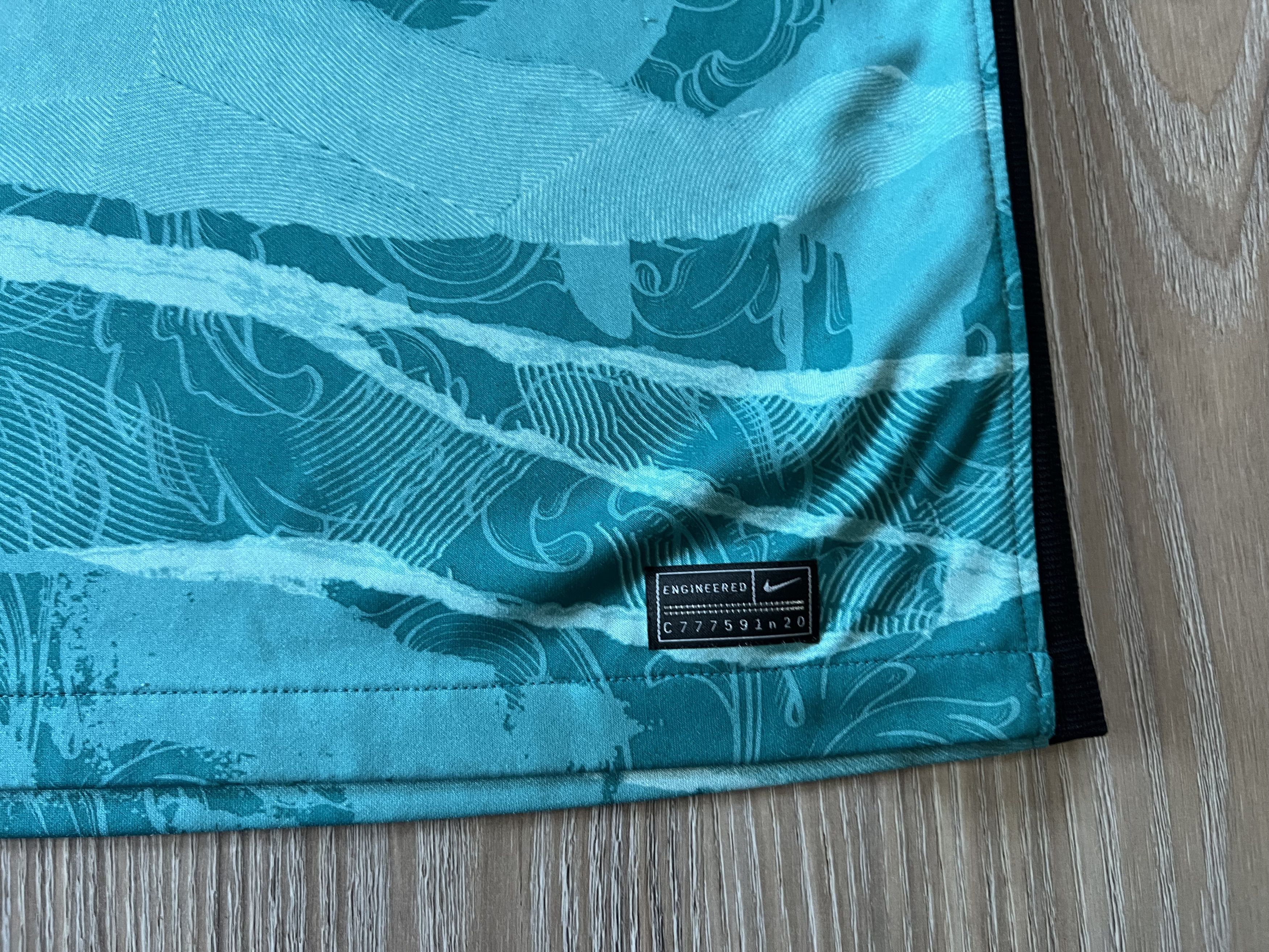 Nike Nike Liverpool FC Jersey 2020-2021 Size US L / EU 52-54 / 3 - 7 Thumbnail