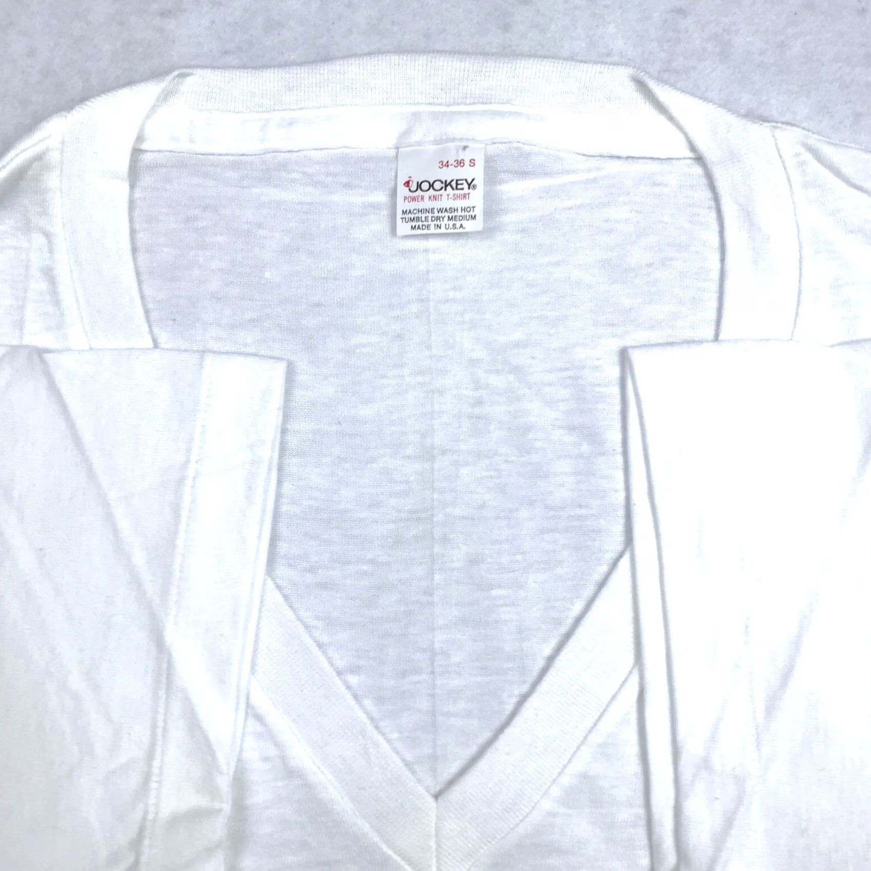 Jockey VINTAGE Jockey T-Shirt XS White Knit V-Neck Men 80s Thick Power Blank OO NOS 80s Mens Shirt XS White Knit V-Neck Jockey T-Shirt White 80s Mens Size US XS / EU 42 / 0 - 5 Thumbnail