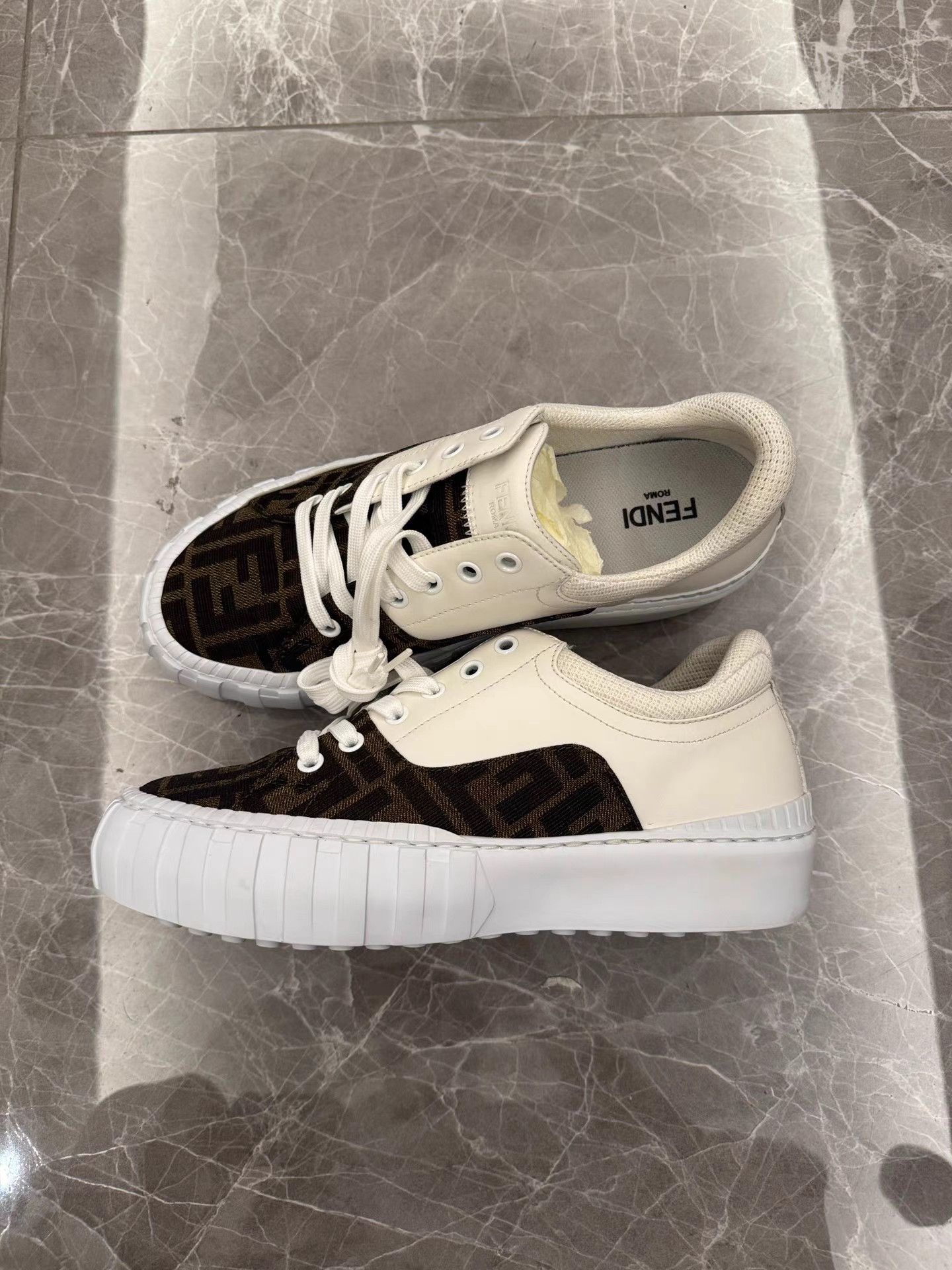 Fendi Fendi Force Low-Top FF Monogram Sneakers K6 Size US 8 / IT 38 - 1 Thumbnail