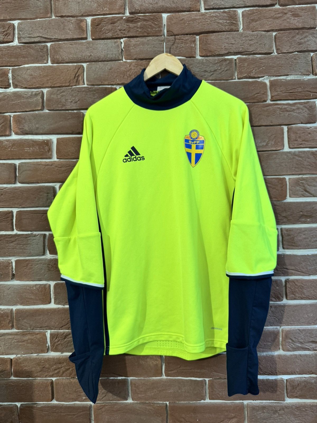 Rare 2015 Adidas Sweden Team S Neon Jersey Soccer Kit Long