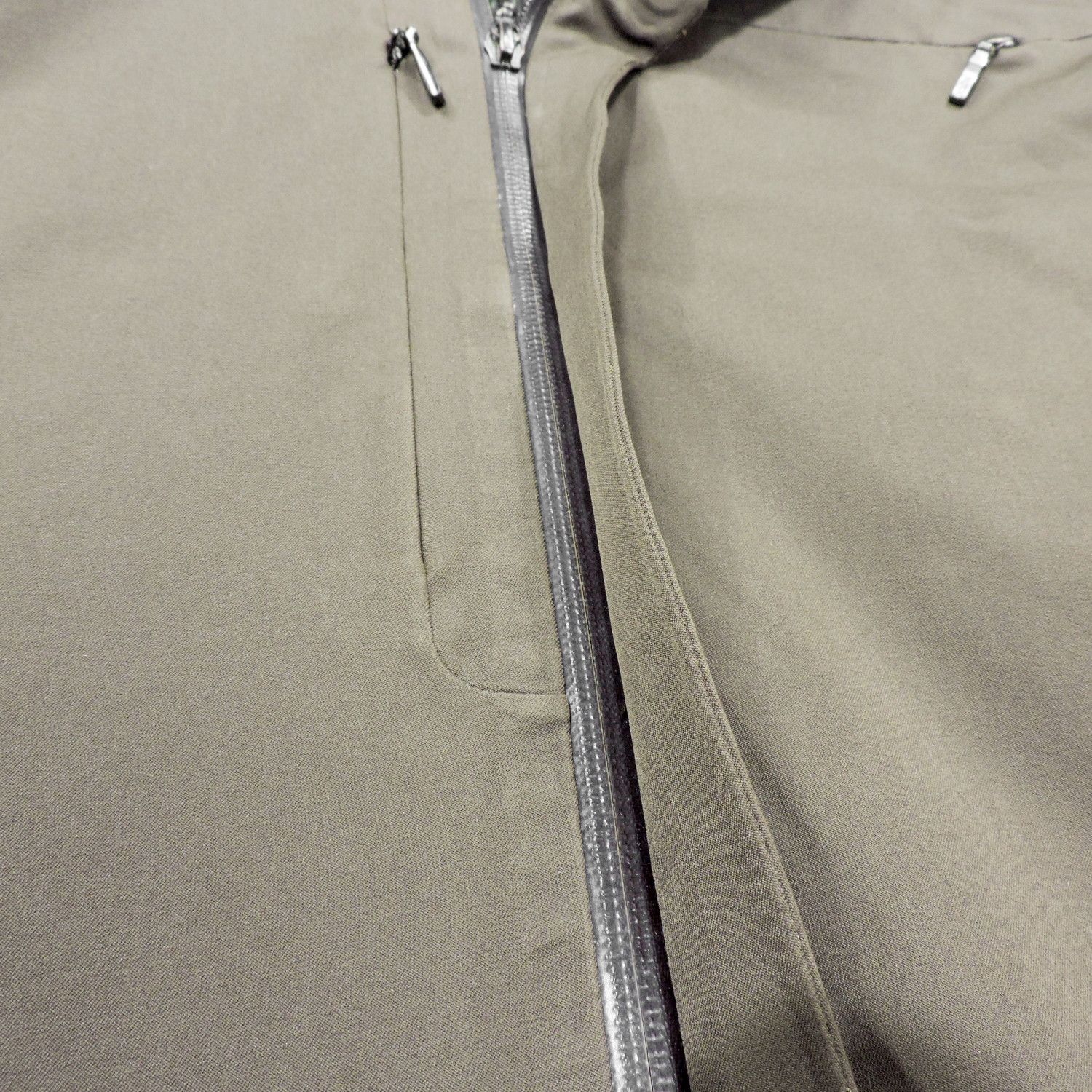 Tumi TUMI T-TECH LIGHTWEIGHT INSULATED WATER RESISTANT JACKET Size US S / EU 44-46 / 1 - 13 Thumbnail