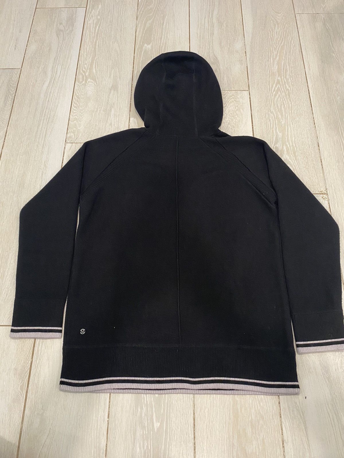Lululemon Lululemon Black Sweater Hoodie Size S / US 4 / IT 40 - 4 Thumbnail