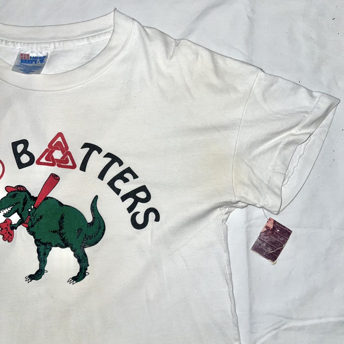 Vintage 90s Vintage Obscure Dinosaur T-Shirt Dino Batters 20x29 Size US XL / EU 56 / 4 - 2 Thumbnail